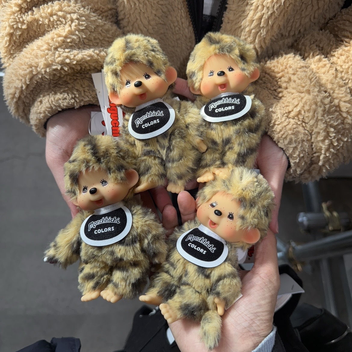 Monchhichi COLORS 蒙奇奇 豹紋 棕色 絨毛吊飾