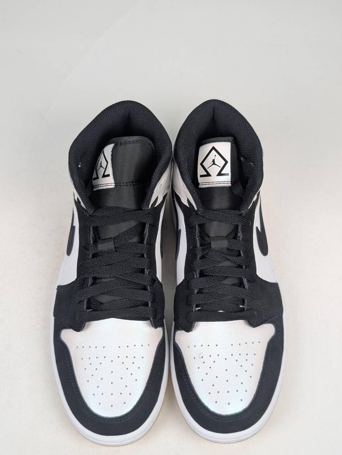微瑕疵-左右腳鞋底泛黃左腳鞋面髒汙 DH6933-100 M8.5 Air Jordan 1 High MID '' DIAMOND SPORTS '' 鑽石 黑白 男鞋