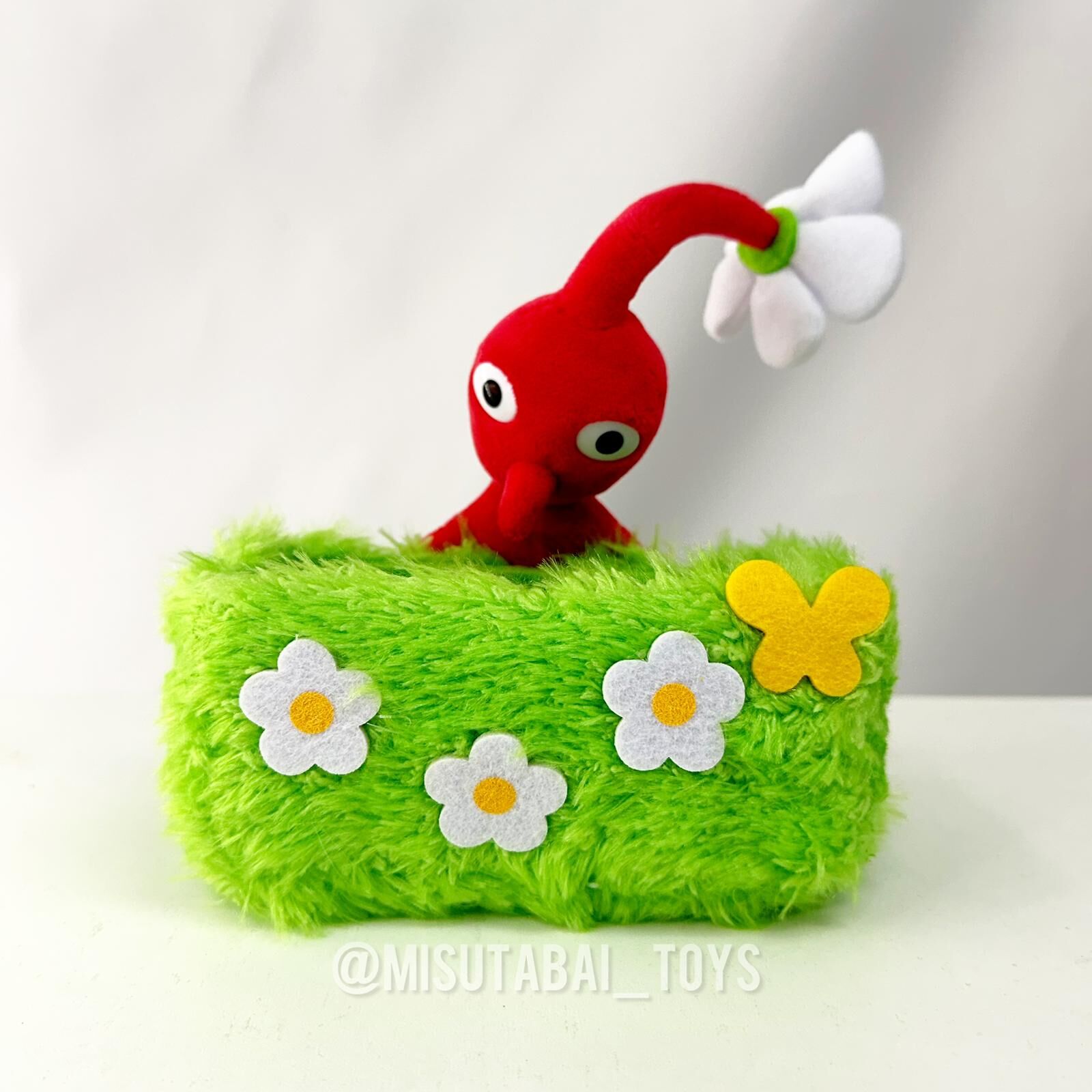 Nintendo Red Pikmin Trinket Box (Grass)