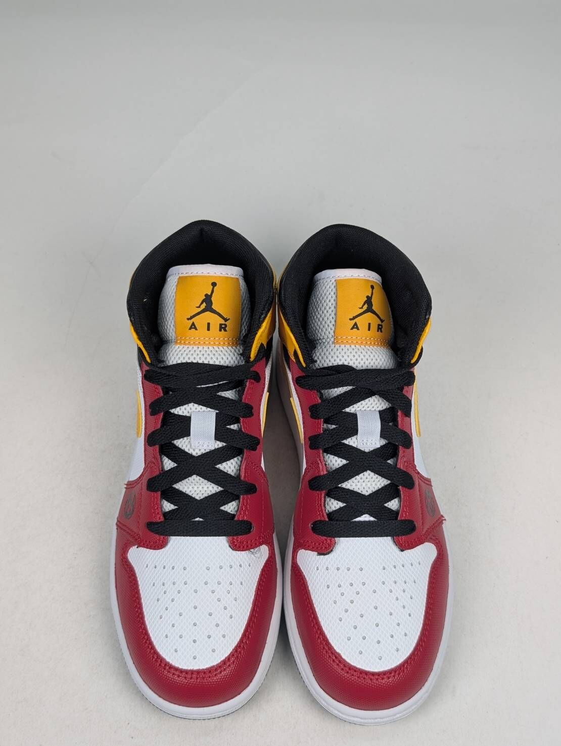 微瑕疵-左右腳中底色差鞋盒6Y實際尺寸5.5Y DJ0336-067 5.5Y Jordan 1 Mid SEMotorsports (GS)