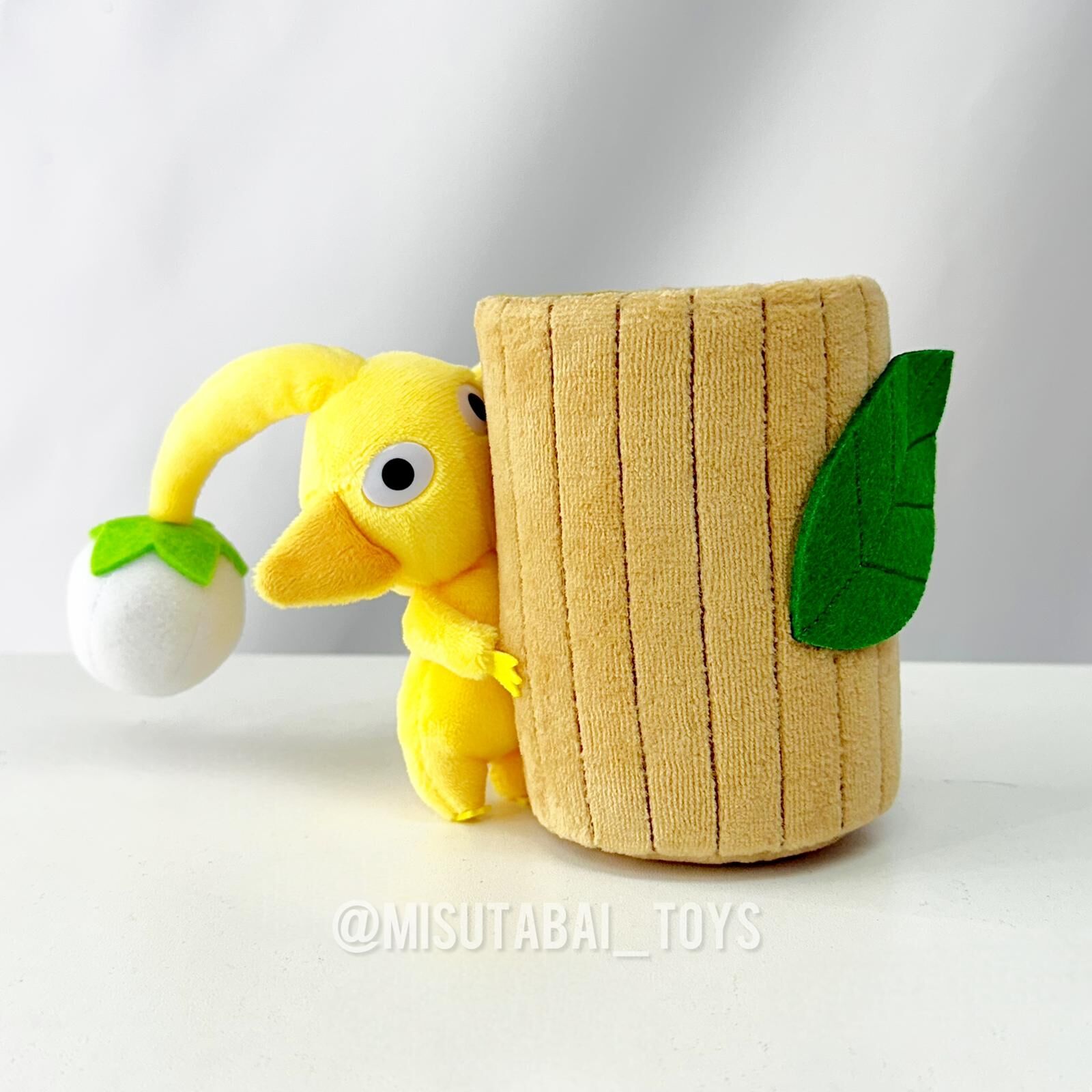 Nintendo Yellow Pikmin Trinket Box (Grass)