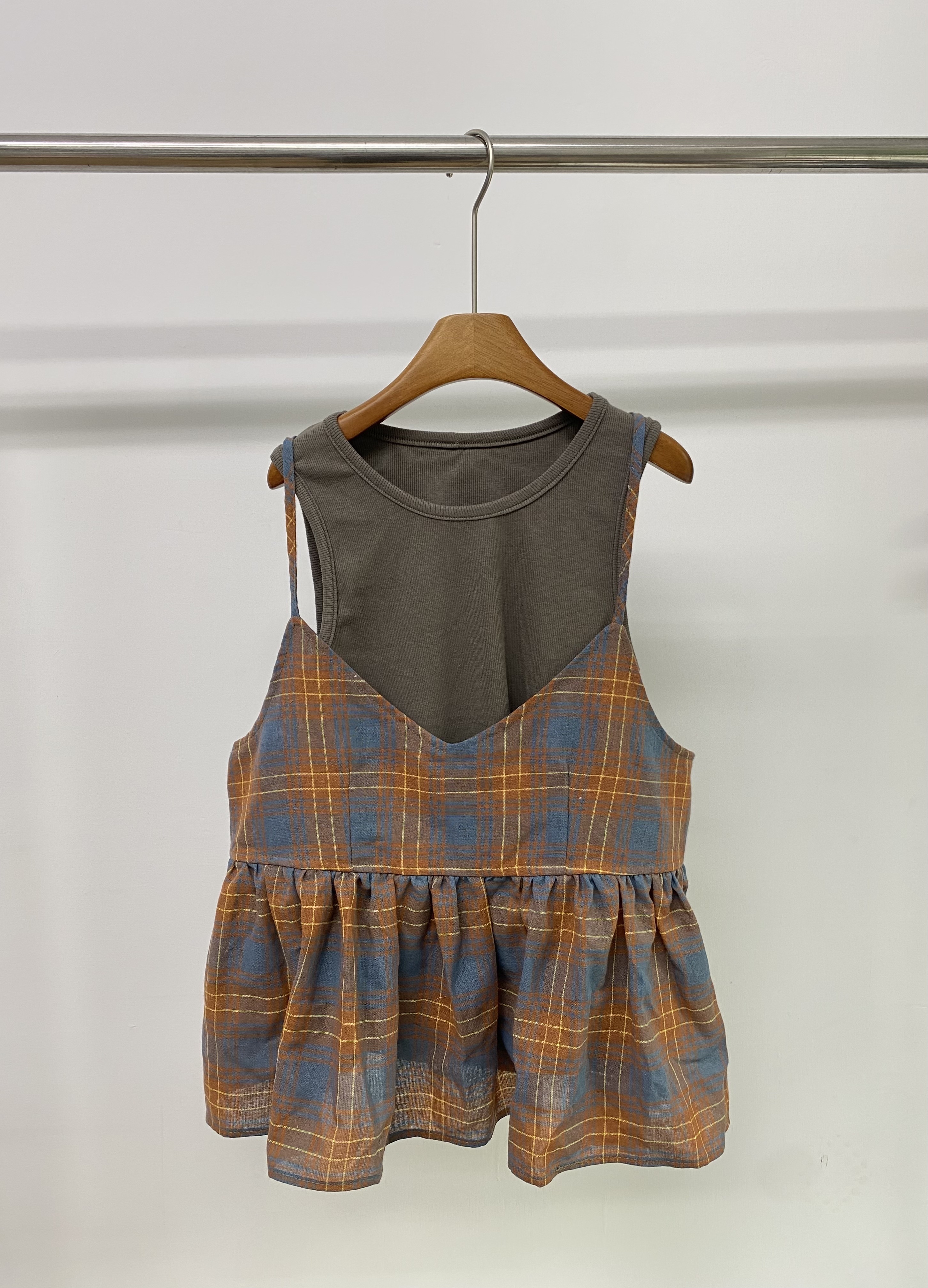 W00185格子背心兩件套