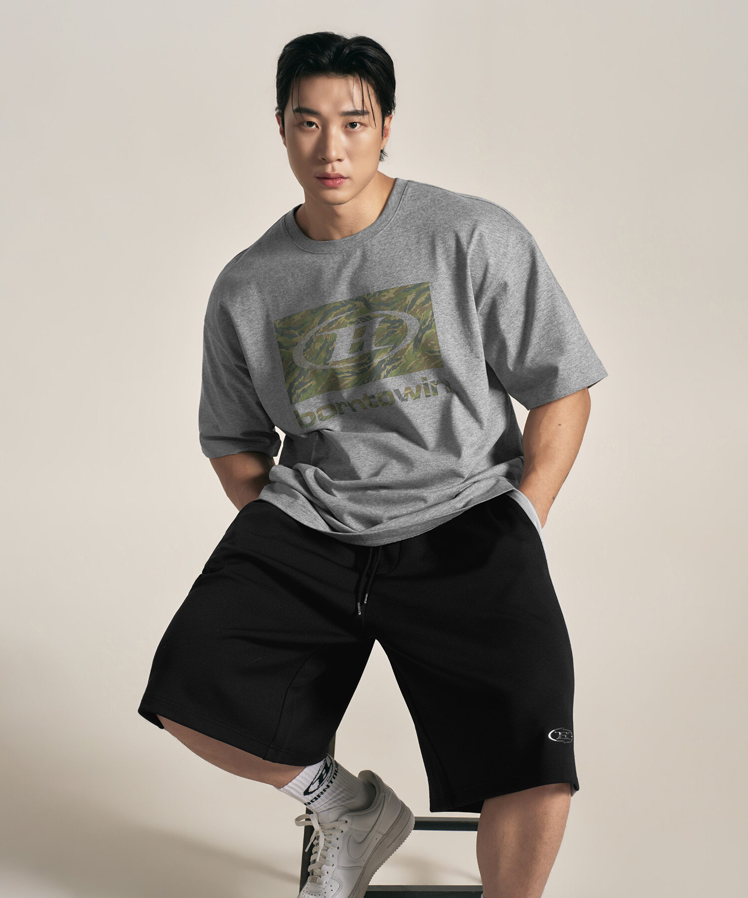 CAMO BOX LOGO T-SHIRTS