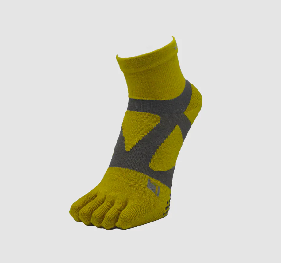 YAMAtune 越野蜘蛛繃帶止滑五趾襪