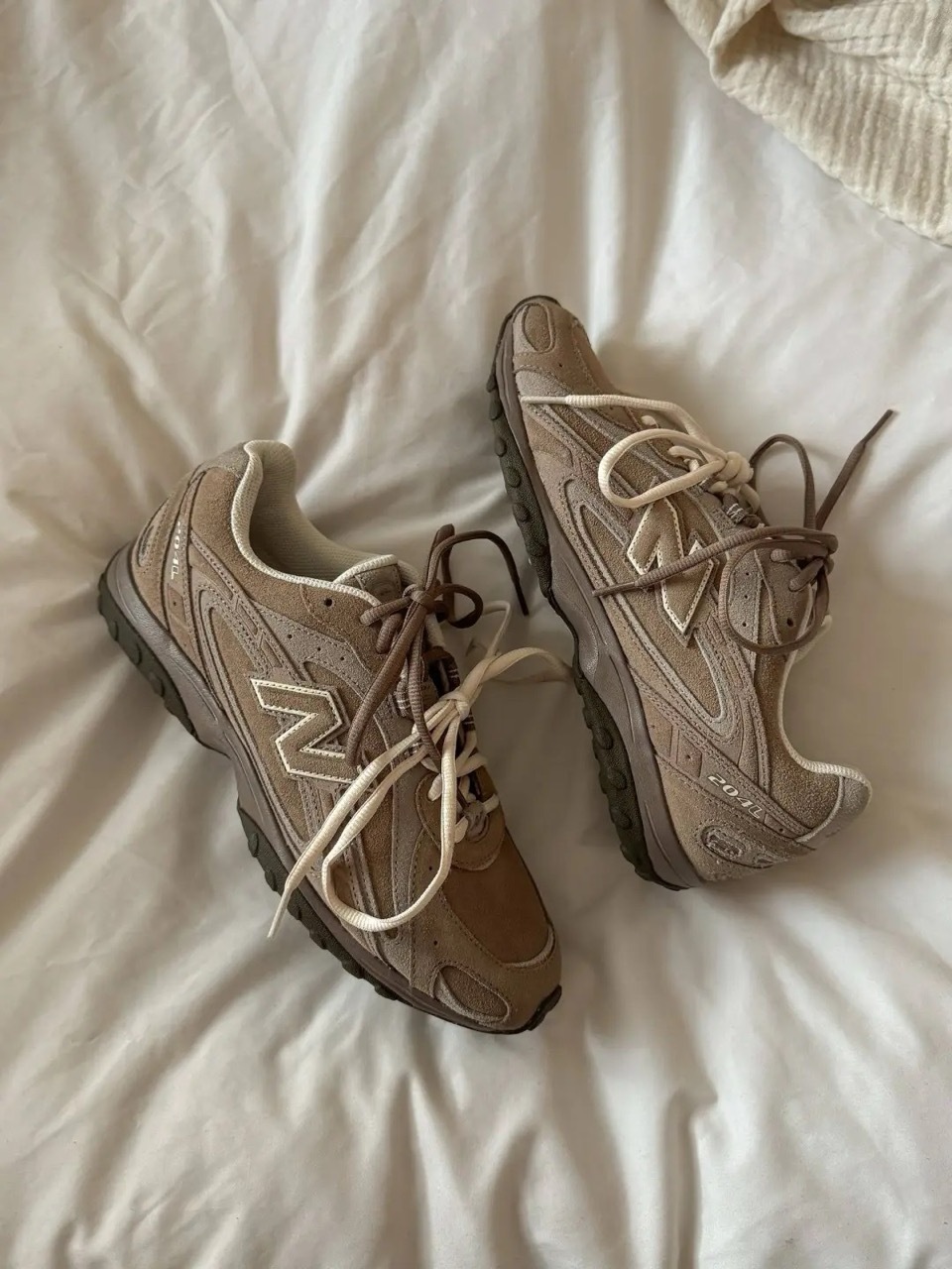 NEW BALANCE 204L NB 灰咖色 灰棕 褐色 沙色 德訓鞋 薄底鞋 男女鞋 張員瑛同款著用 海恩同款 U204LMMA / 調貨