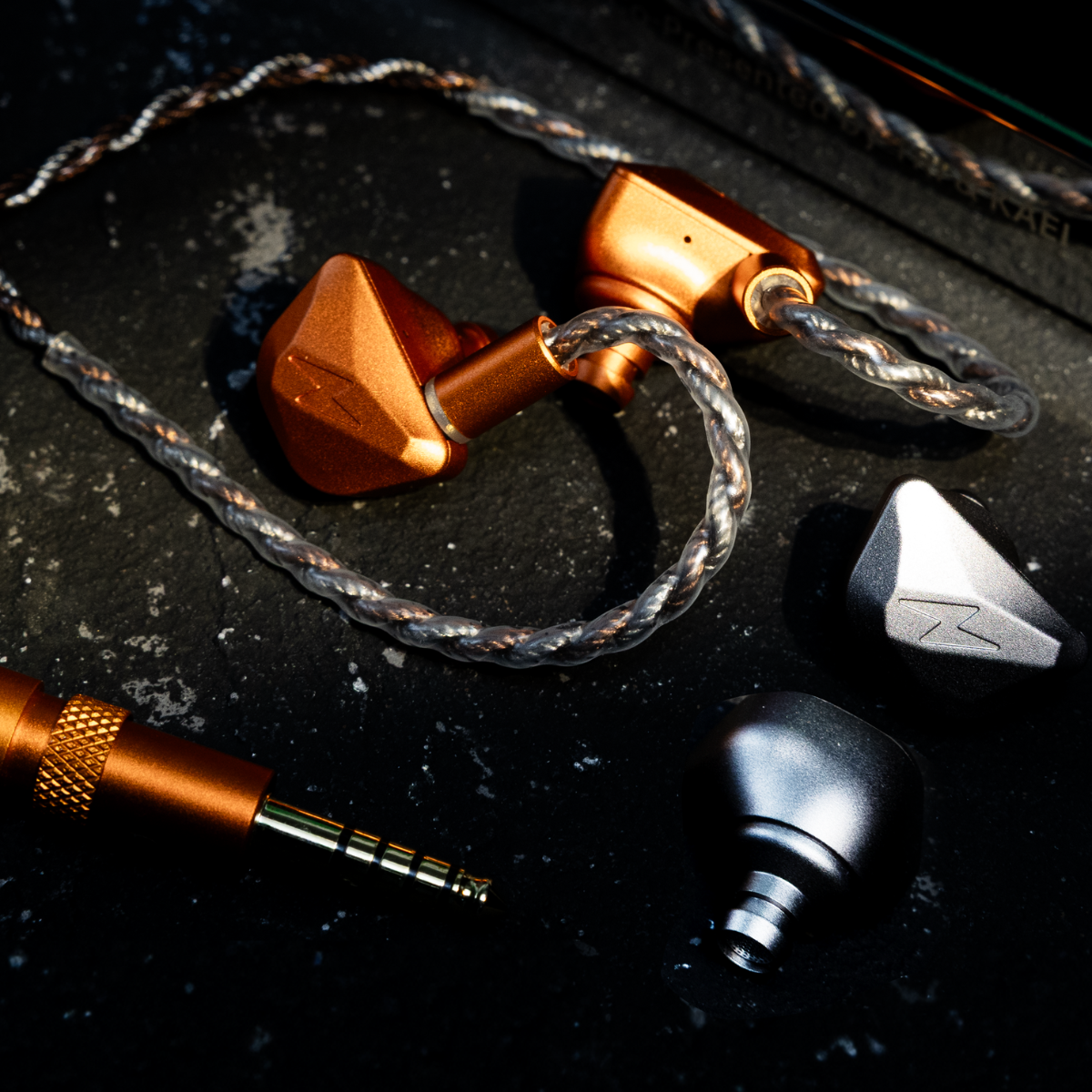 MiAoLo DIOS雙磁路三腔體動圈入耳式耳機