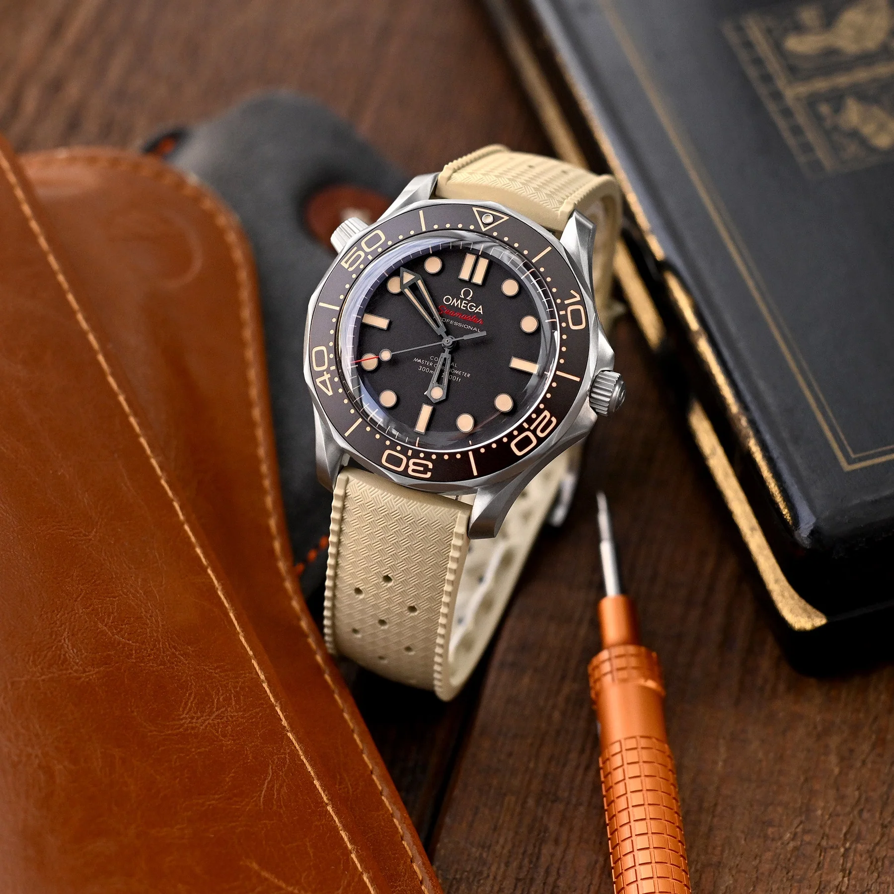 萬年鐘錶 - 太空人錶帶   Tropical Style 棕褐色20MM熱帶錶帶橡膠快拆潛水款FKM橡膠錶帶 FKM05Q-20A18PBU66