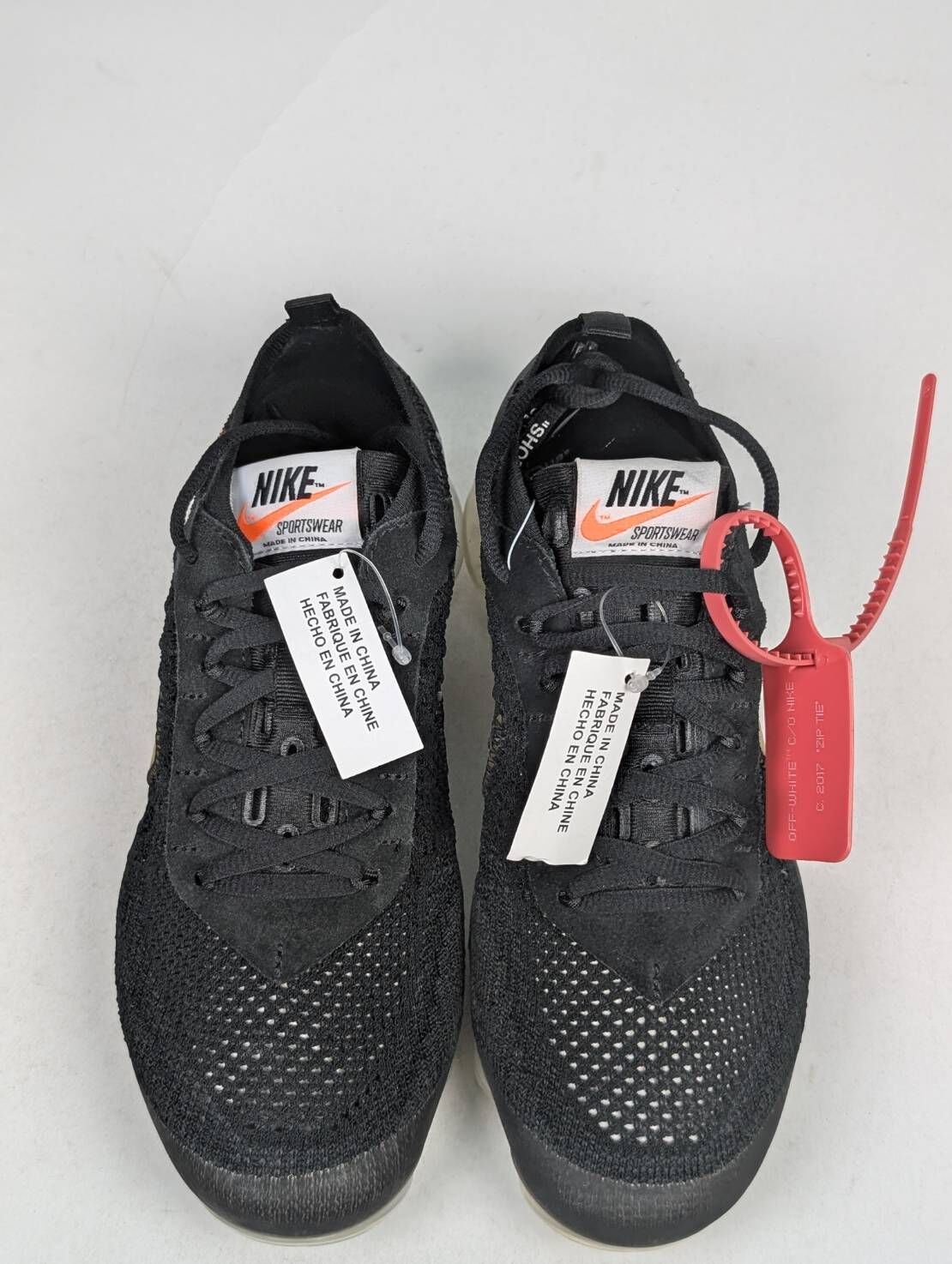 微瑕疵-左右腳鞋底中底內外側勾勾泛黃 AA3831-002 M7.5 Nike Air Vapormax Off-White 2018