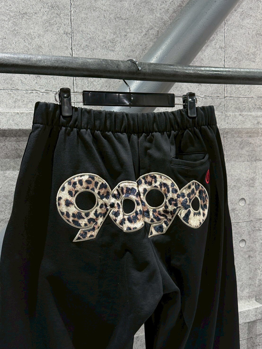 9090 豹紋Logo 黑色棉褲 長褲