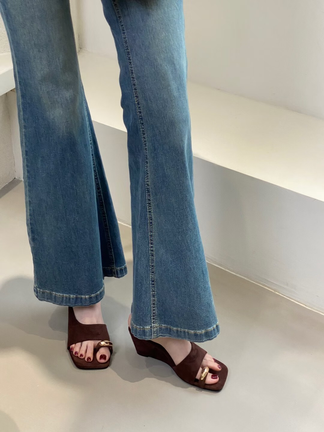 自帶美感絨面楔型鞋(35-40)