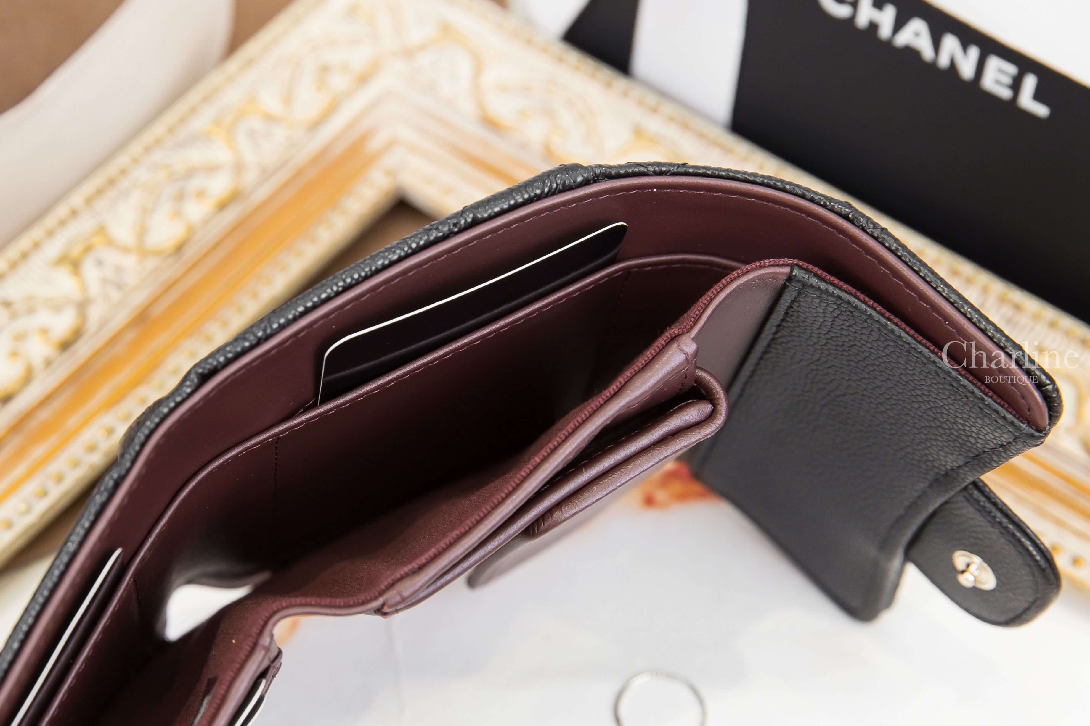 Chanel Small Wallet 黑色金CC酒紅內裡荔枝菱格紋三折短夾-Charline Boutique 精品代購