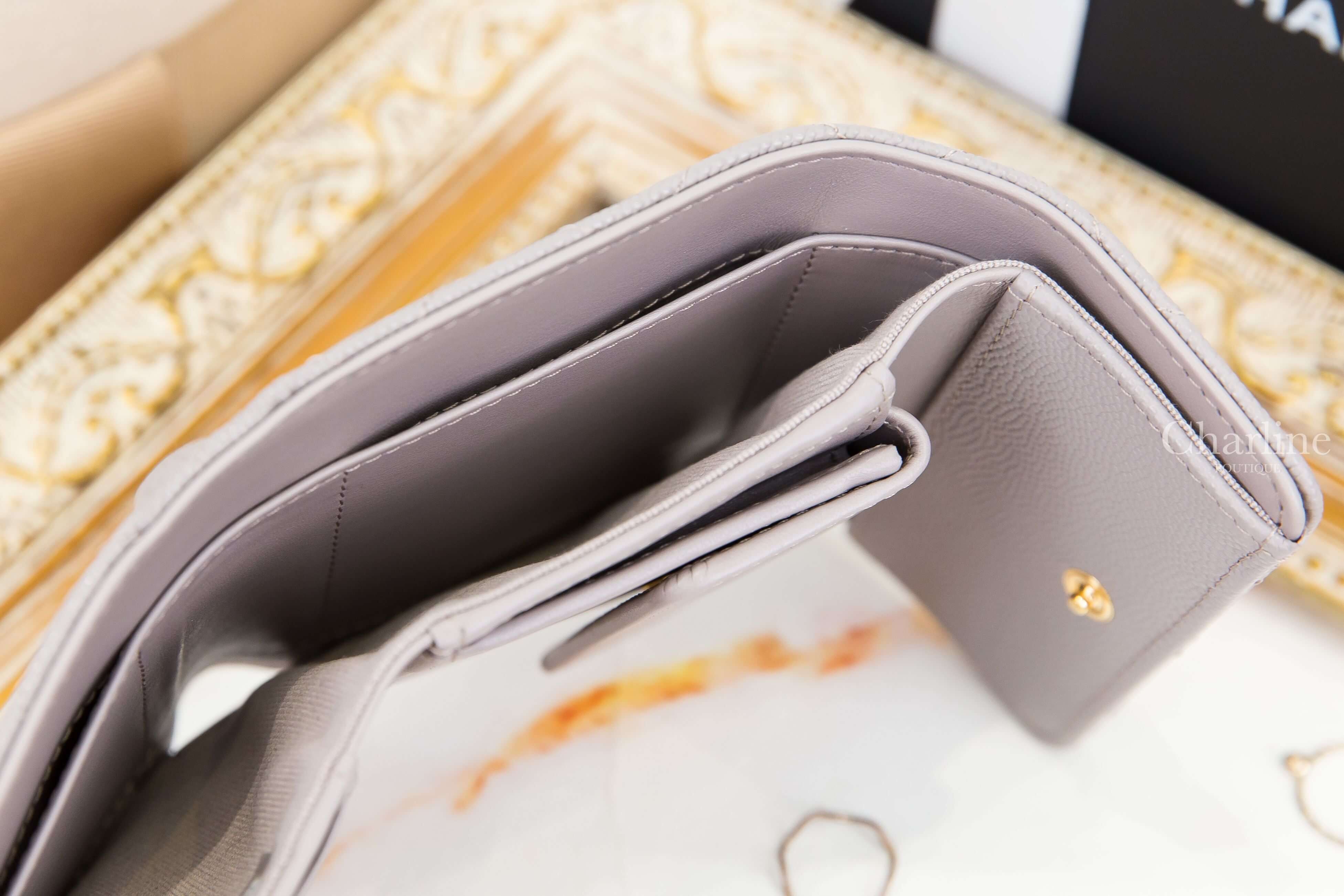 Chanel Small Double Wallet 灰色扭轉交織水鑽點綴金CC荔枝菱格紋三折短夾-Charline Boutique 精品代購