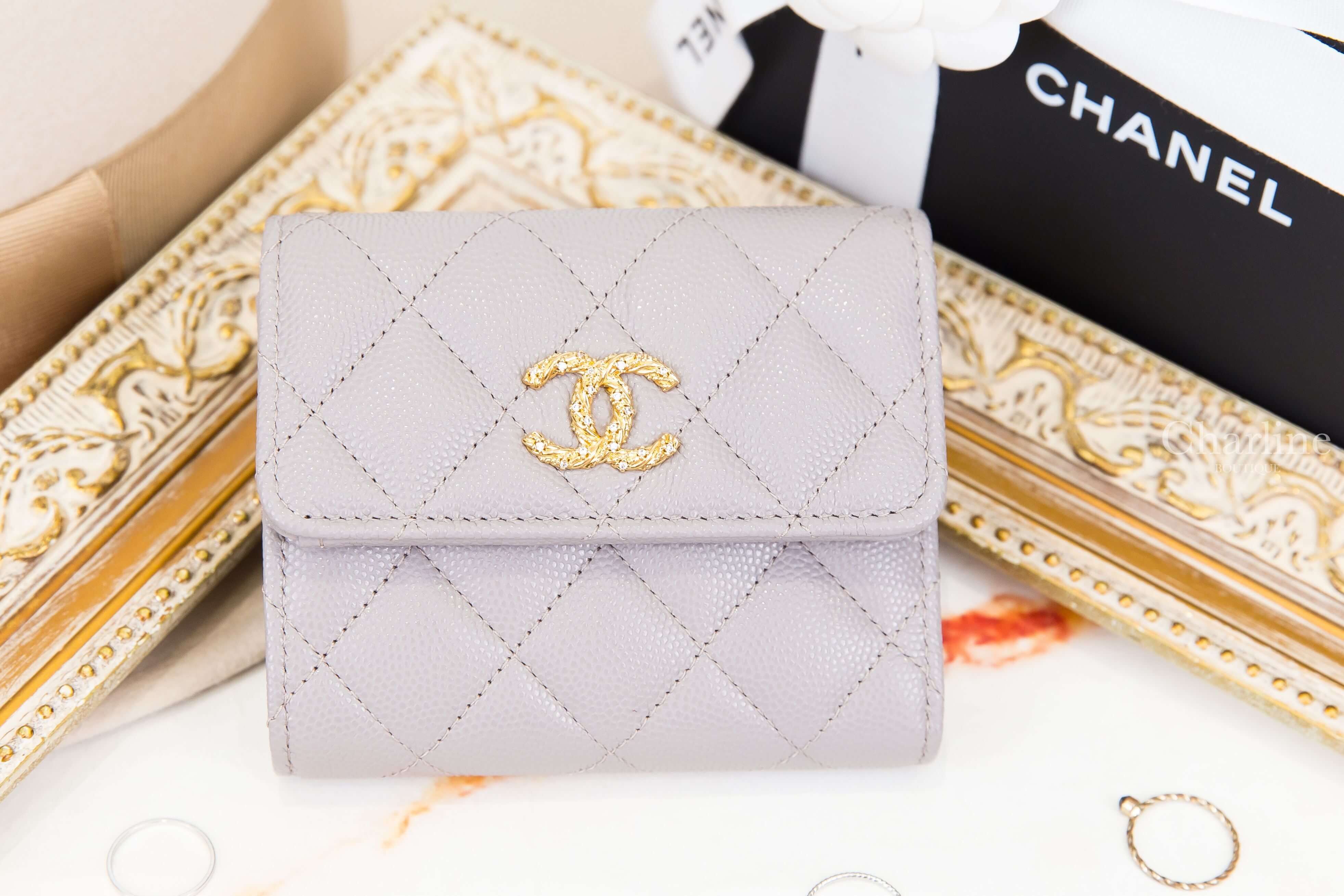 Chanel Small Double Wallet 灰色扭轉交織水鑽點綴金CC荔枝菱格紋三折短夾