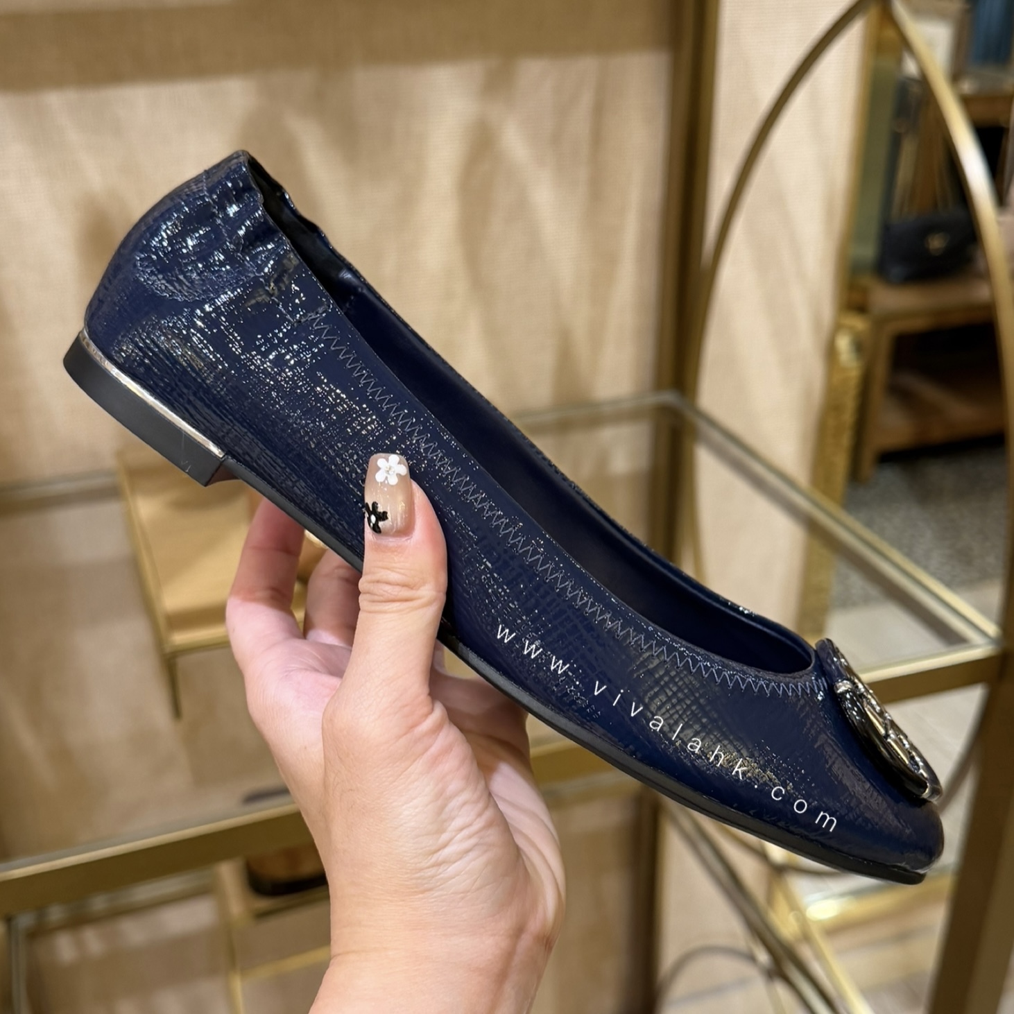 Tory Burch - Multi Logo 芭蕾平底鞋 (油蠟皮) (176250)
