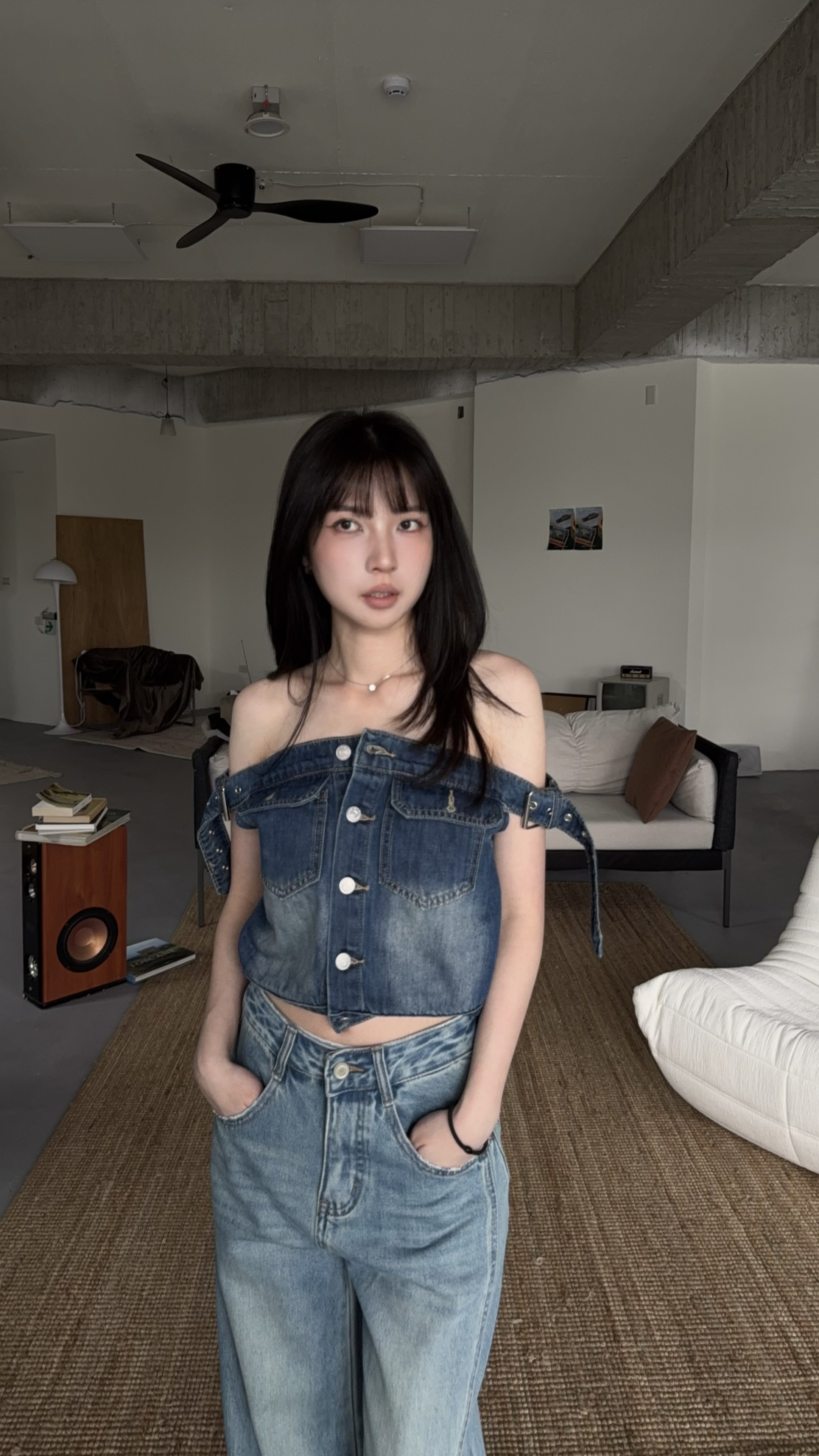 牛仔扣環造型平口上衣