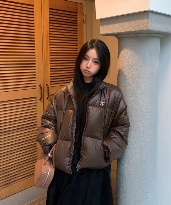 【OWN】MLB Korea 肩背包 手提 側背 小包 外出包 可調節 Karina TWS同款 男女通用 Aespa 咖啡色 黑色 天藍色 粉色 3ACRSD16N-43BRS 3ACRSD16N-50BKS 3ACRSD16N-07SBS 3AC