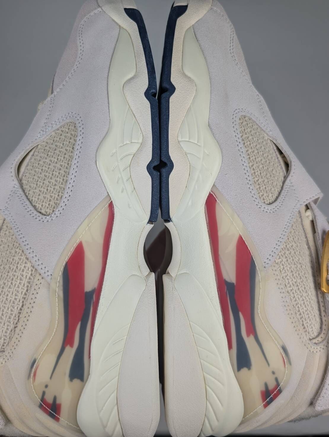 微瑕疵-左右腳鞋面中底鞋底泛黃 FJ2850-107 M9.5 Air Jordan 8 Retro SoleFly Mi Casa Es Su Casa