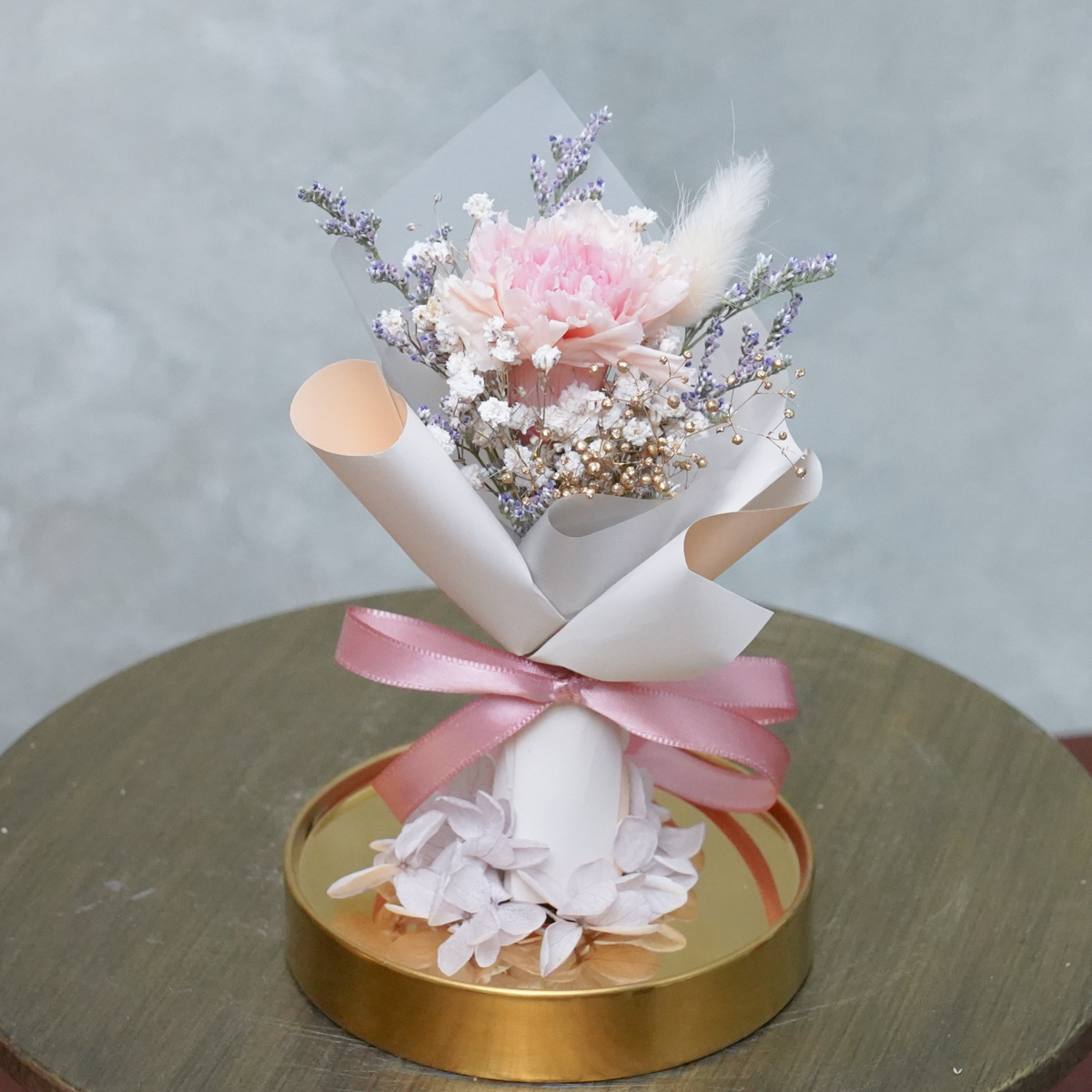 藕粉色康乃馨花語,母親節康乃馨永生花推薦