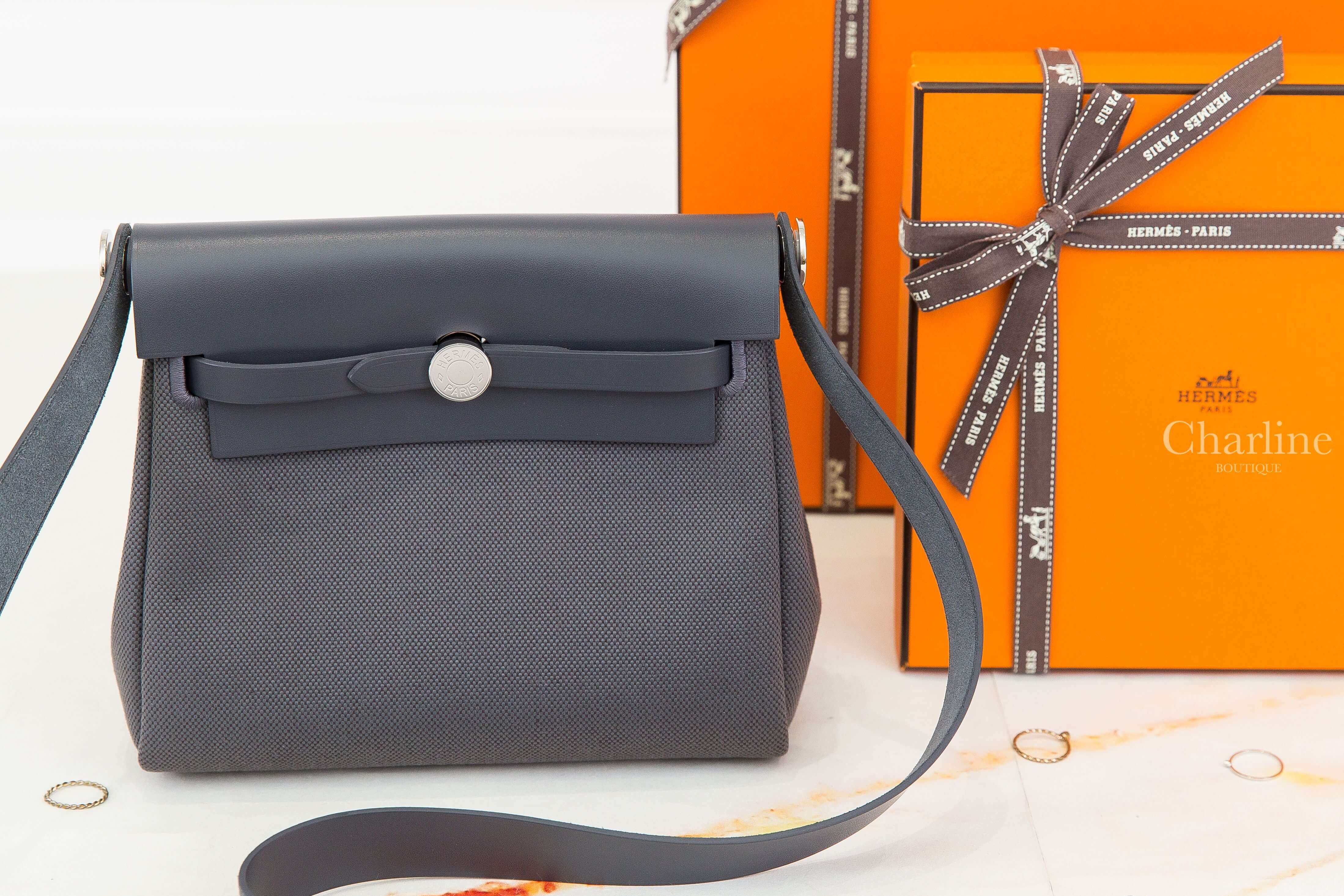 Hermès Herbag Zip 20 Bag 85 Ardoise Toile Militaire / Vache Hunter 石板灰帆布拼皮革銀釦迷你手提肩背包