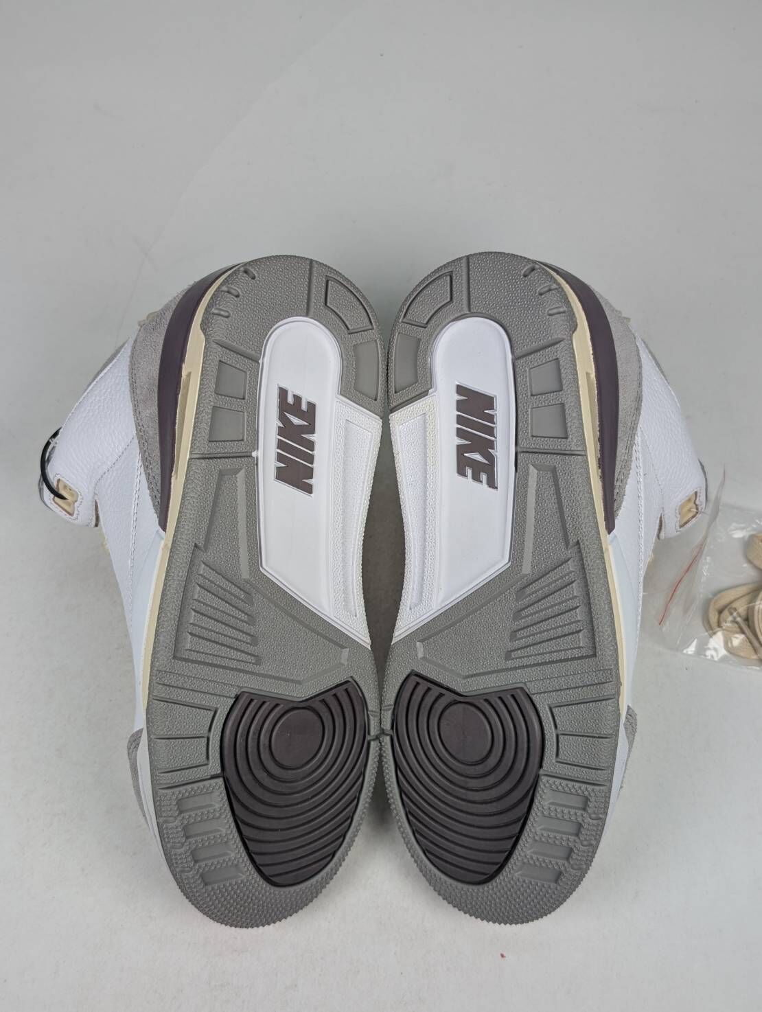 微瑕疵-左右腳鞋帶泛黃 DH3434-110 W5.5 A Ma Maniere x Air Jordan 3 Retro “Raised by Women” 聯名款