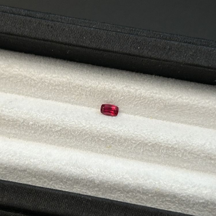 【售完】紅寶石 Ruby/0.39克拉（附證書）