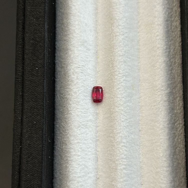 【售完】紅寶石 Ruby/0.39克拉（附證書）