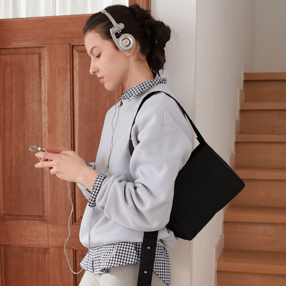 mucu and ebony (m.a.e)｜Comfy Mini Cross Bag [4 colors]