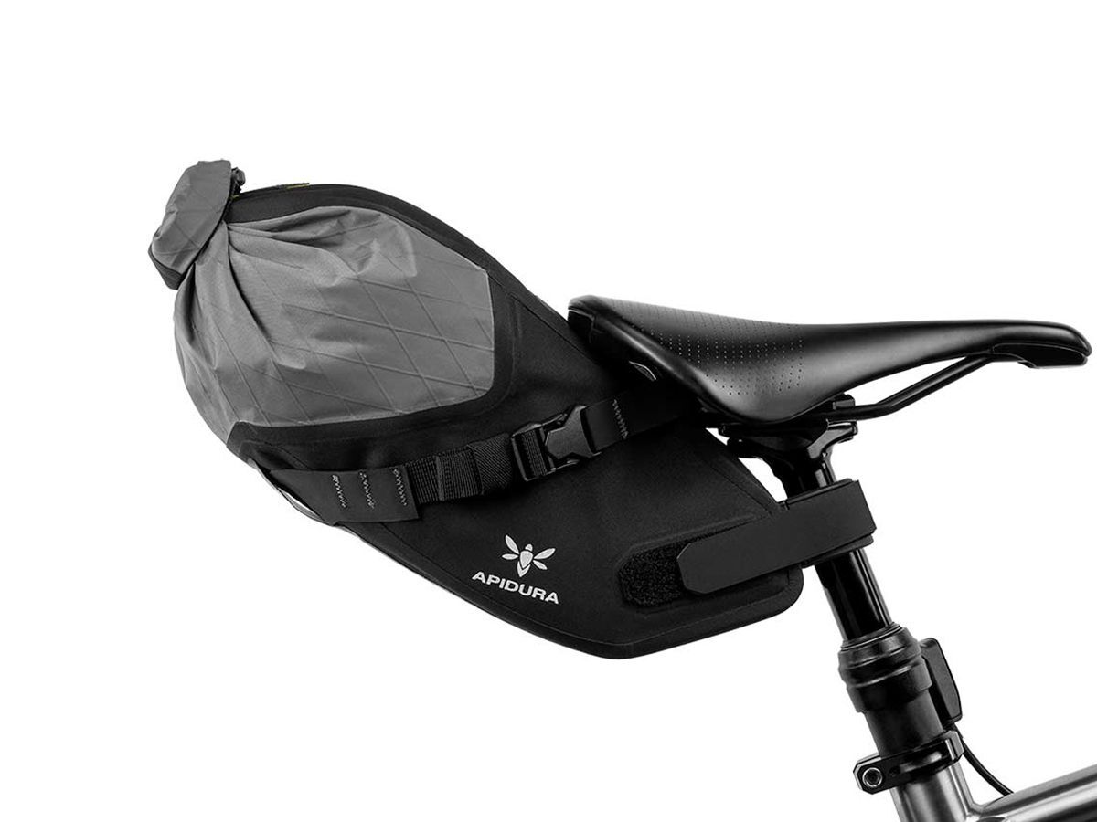 Apidura Backcountry 防水座墊包 (4.5L)