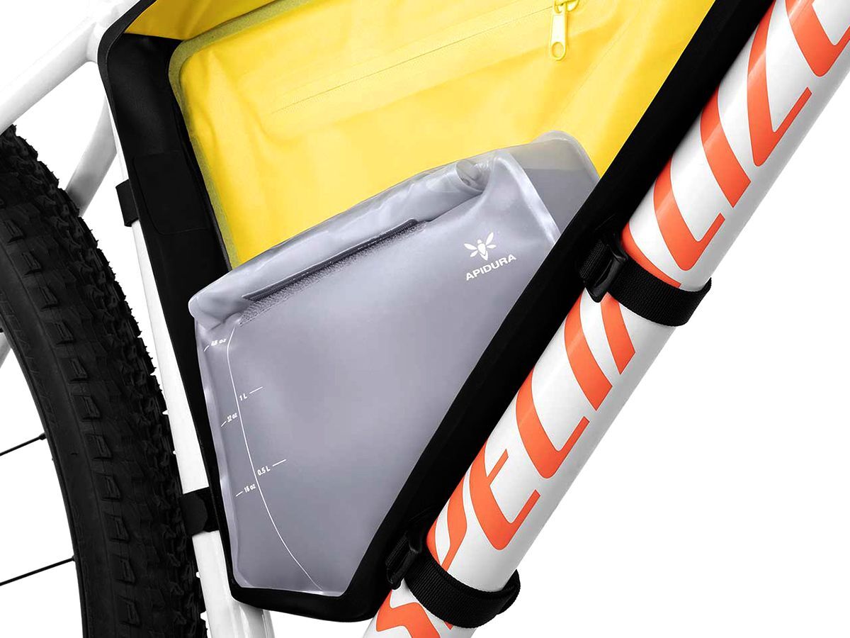 Apidura Expedition 滿版車架包專用水袋 1.5L