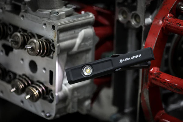 Ledlenser iW4R Rechargeable (Dual Light Source) Work Light 502003