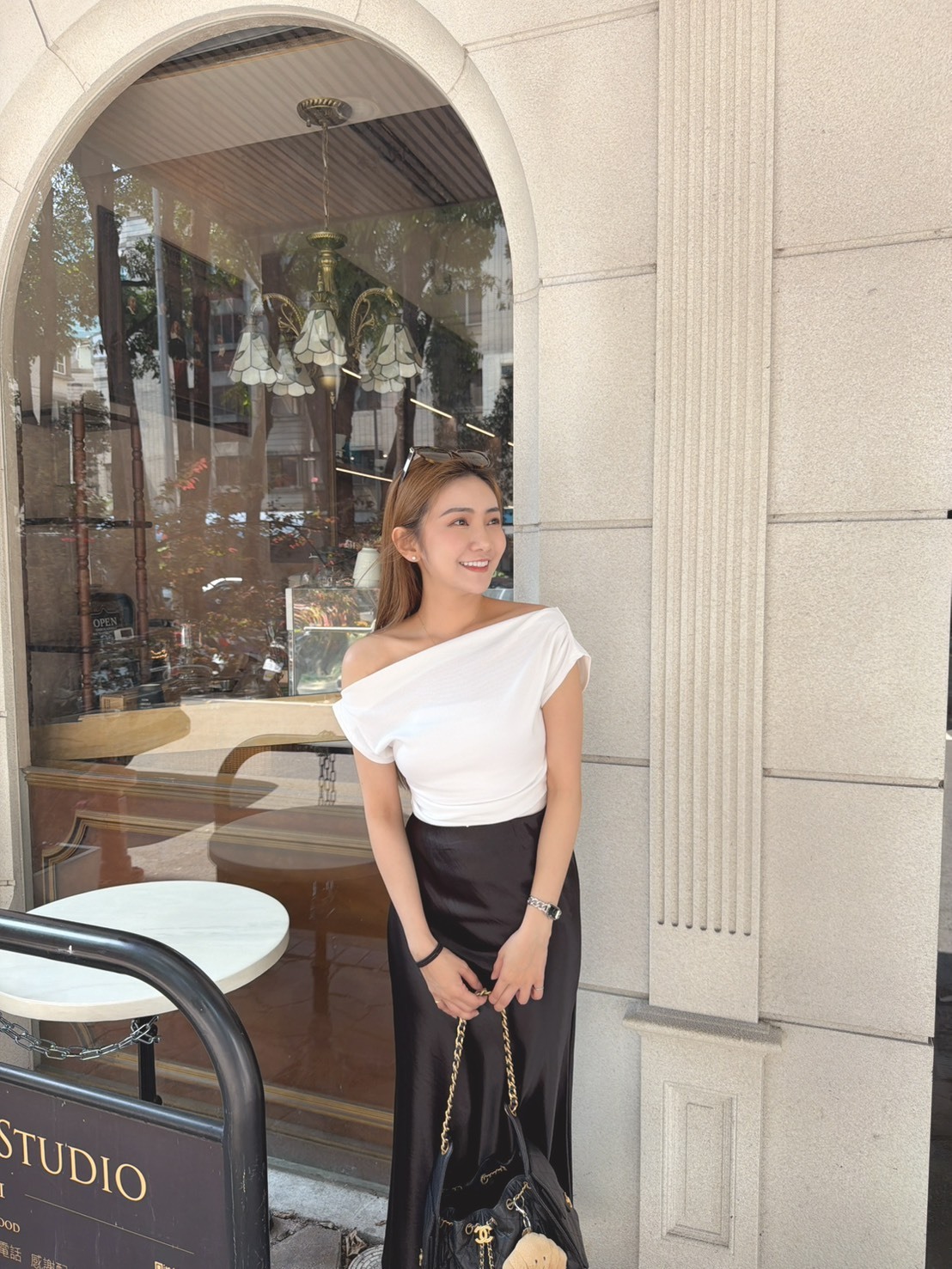 ［現貨］🔥04.29春夏新品］💕闆娘的心血］💥品牌款高腰內鬆緊腰超美光澤緞面半裙（顯瘦黑/4色）