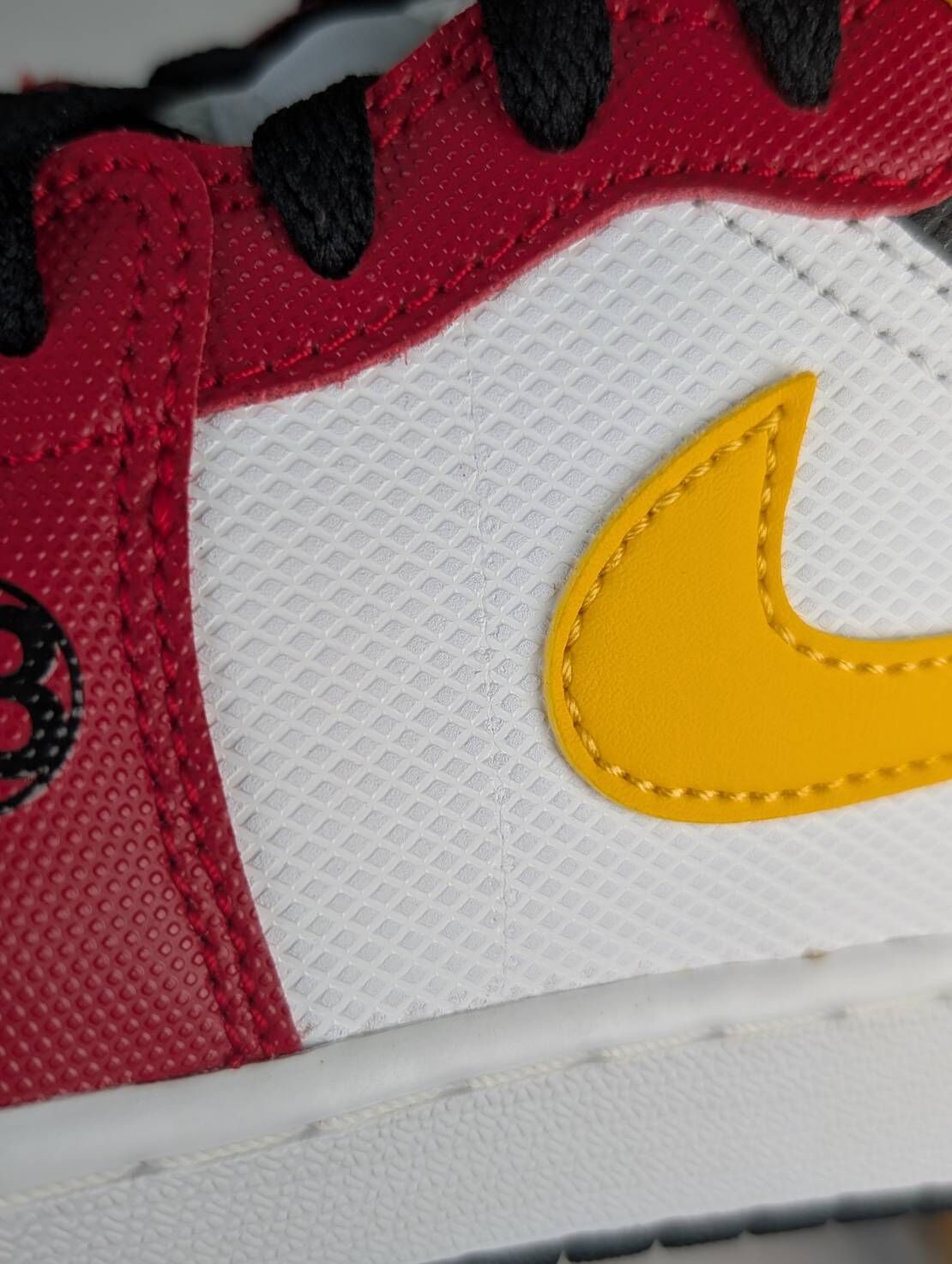 微瑕疵-左腳外側刮痕 DJ0336-067 5.5Y Jordan 1 Mid SEMotorsports (GS)