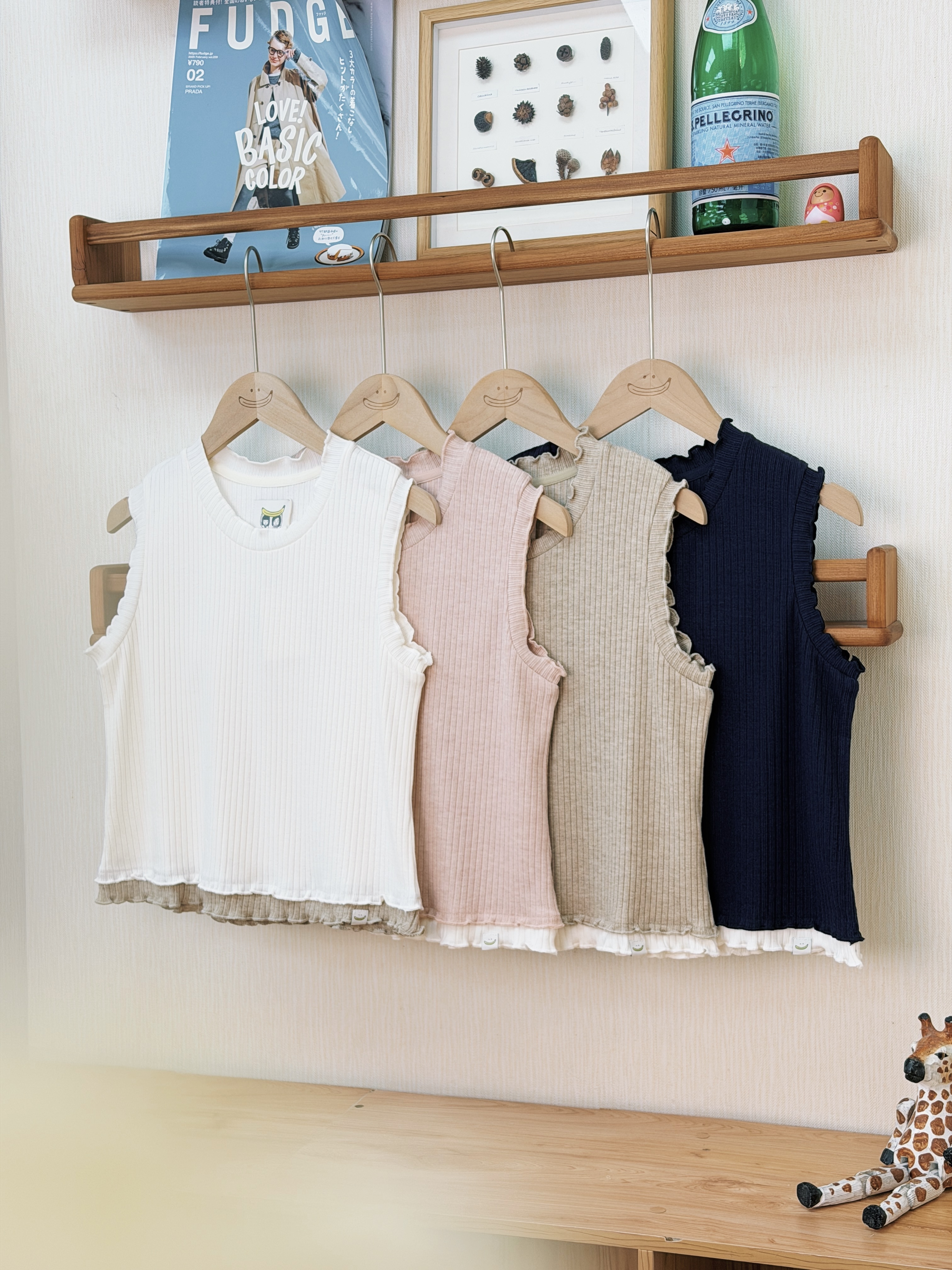 四色 / 柔軟坑紋雙層拼色滾邊背心 / Extra Soft Layered Contrast Trim Tank Top