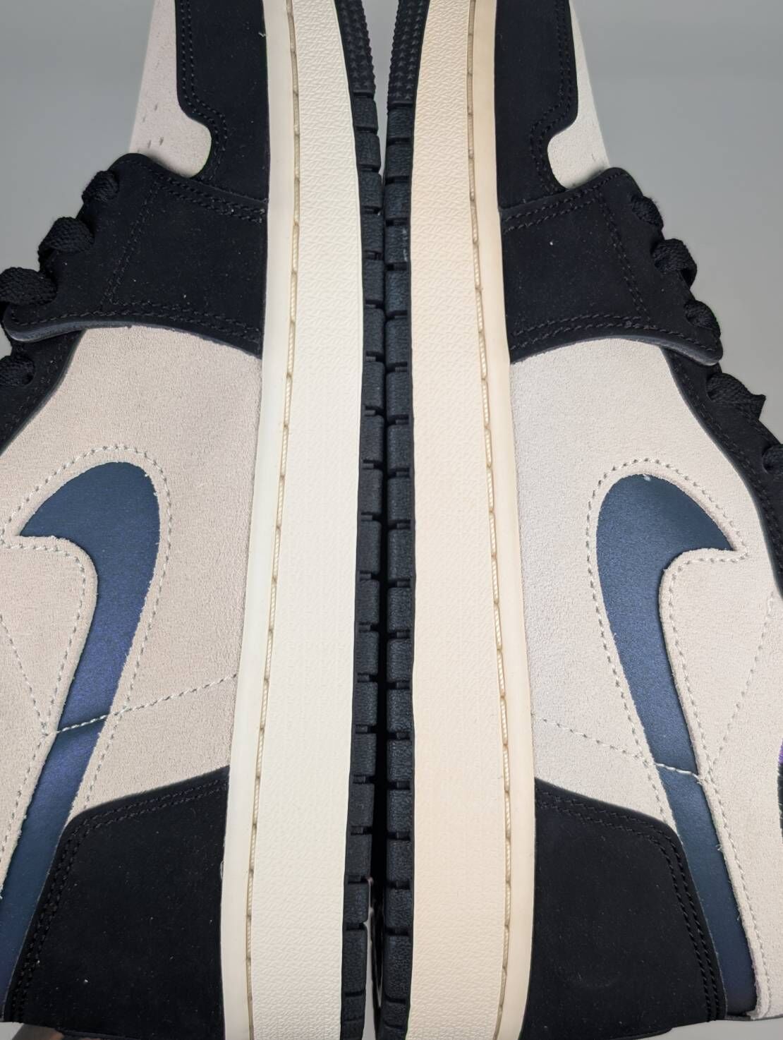 微瑕疵-左右腳鞋面明顯色差左腳中底泛黃 DB3610-105 M10 AIR JORDAN 1 ZOOM AIR CMFT PSG