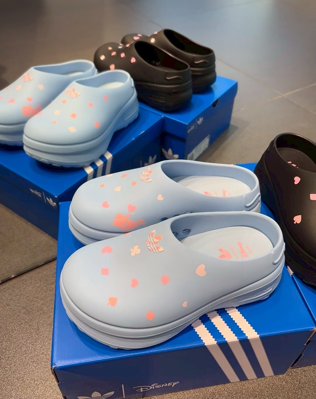 【Luxury】 ADIDAS Disney 迪士尼 X Adidas Adifom Stan Mule 柴郡貓 寶寶藍 懶人鞋 拖鞋 愛迪達勃肯拖鞋穆勒拖鞋 KH5901 KH5902