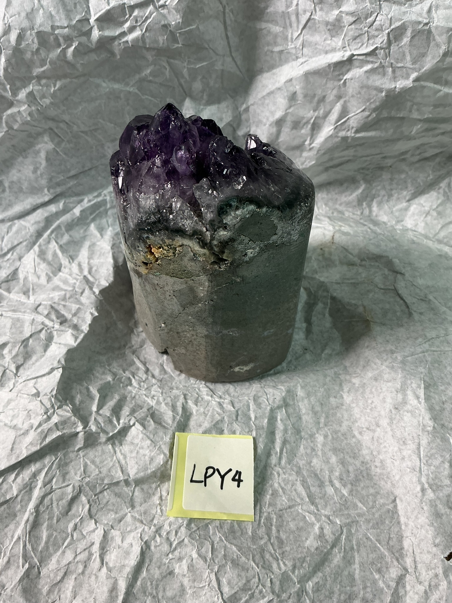 ZB090 LPY4 紫水晶擺件 0.65-0.75kg