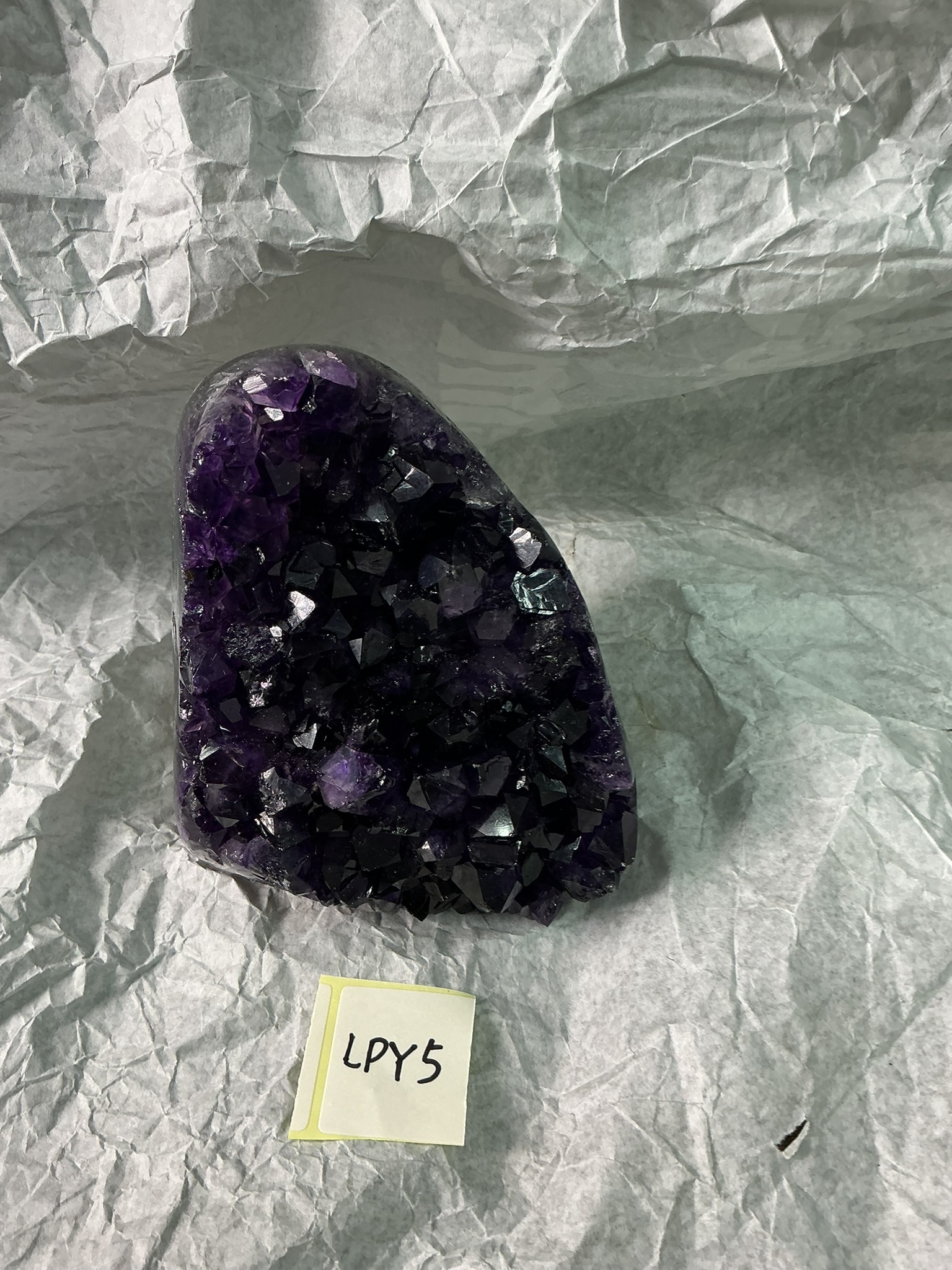 ZB091 LPY5 紫水晶擺件 0.65-0.75kg