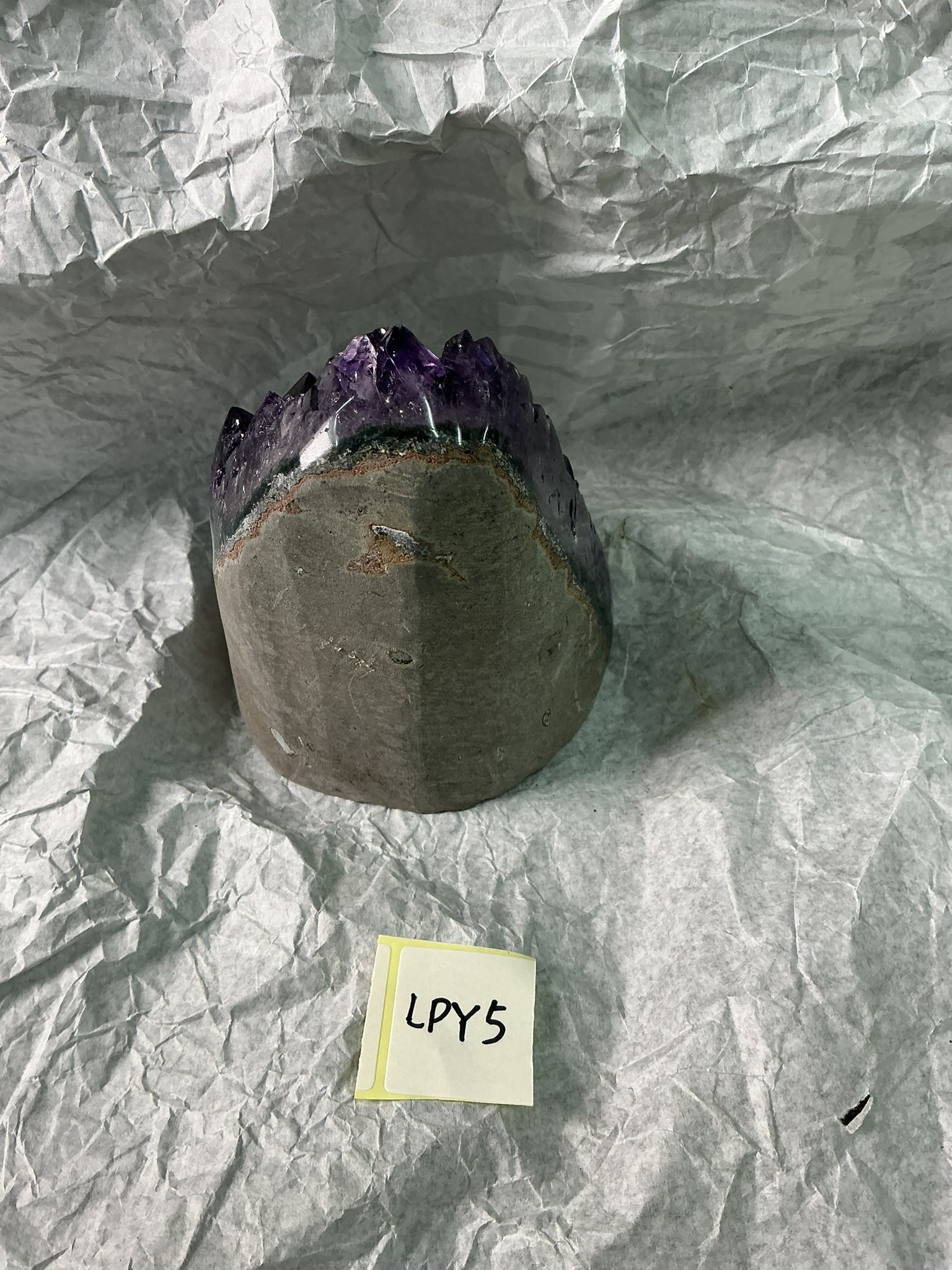 ZB091 LPY5 紫水晶擺件 0.65-0.75kg