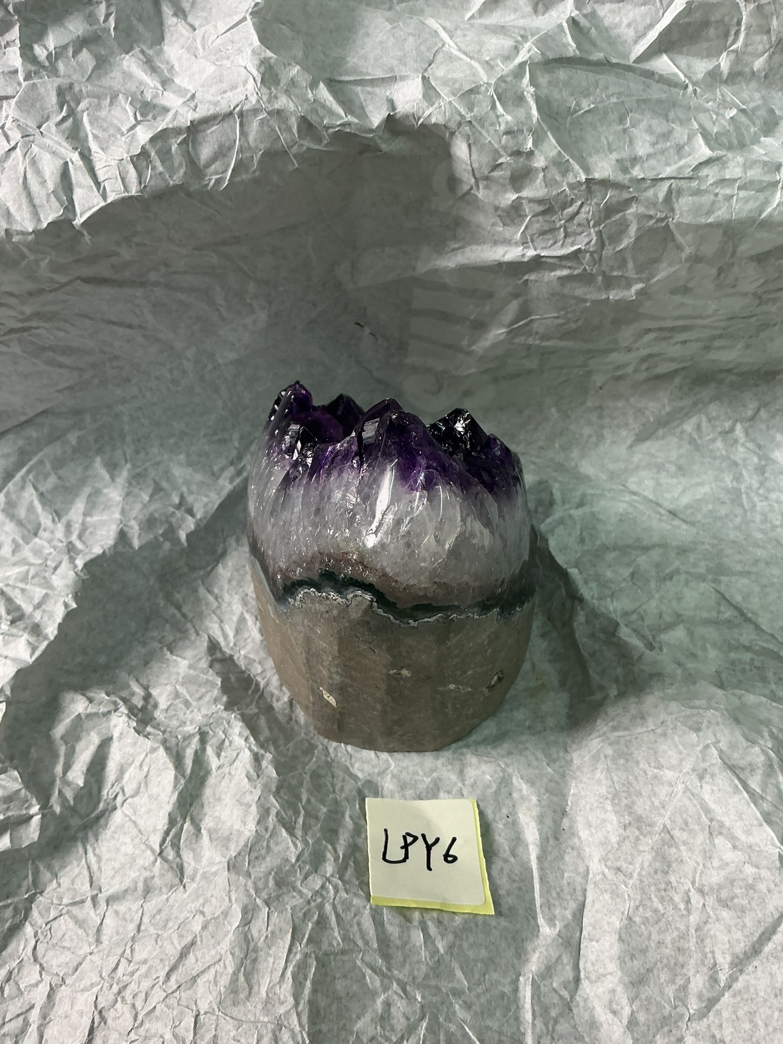 ZB092 LPY6 紫水晶擺件 0.65-0.75kg