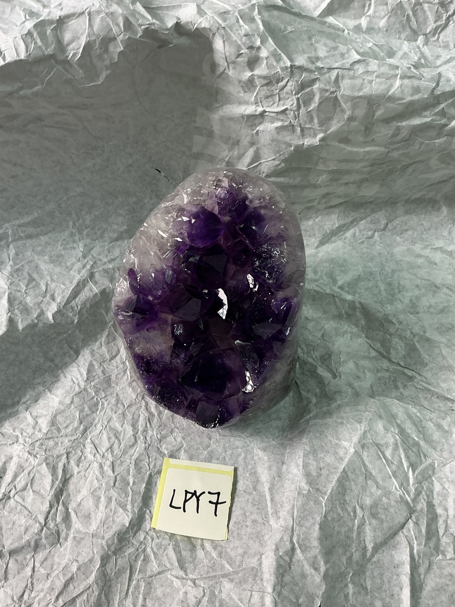 ZB093 LPY7 紫水晶擺件 0.65-0.75kg