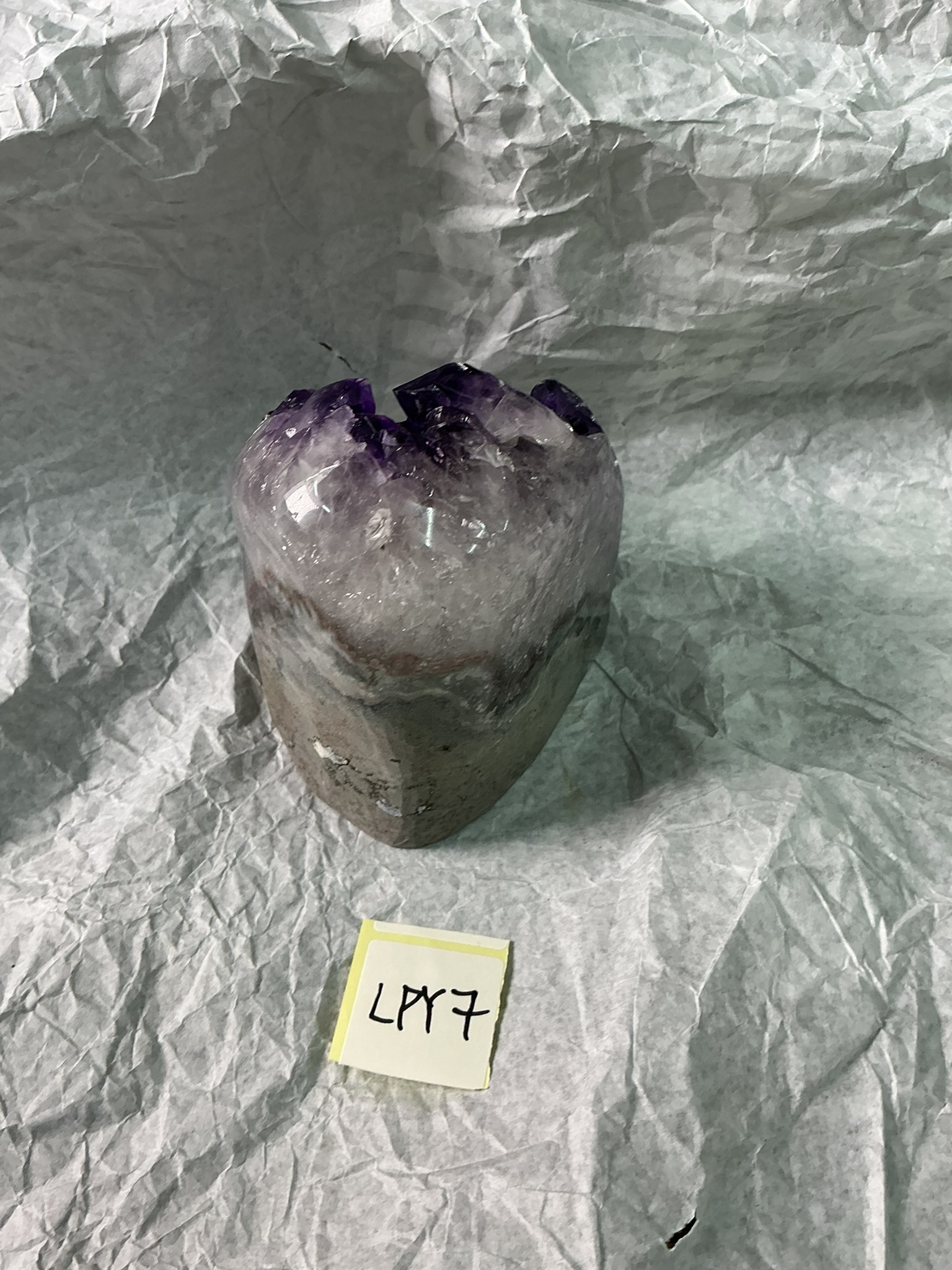 ZB093 LPY7 紫水晶擺件 0.65-0.75kg