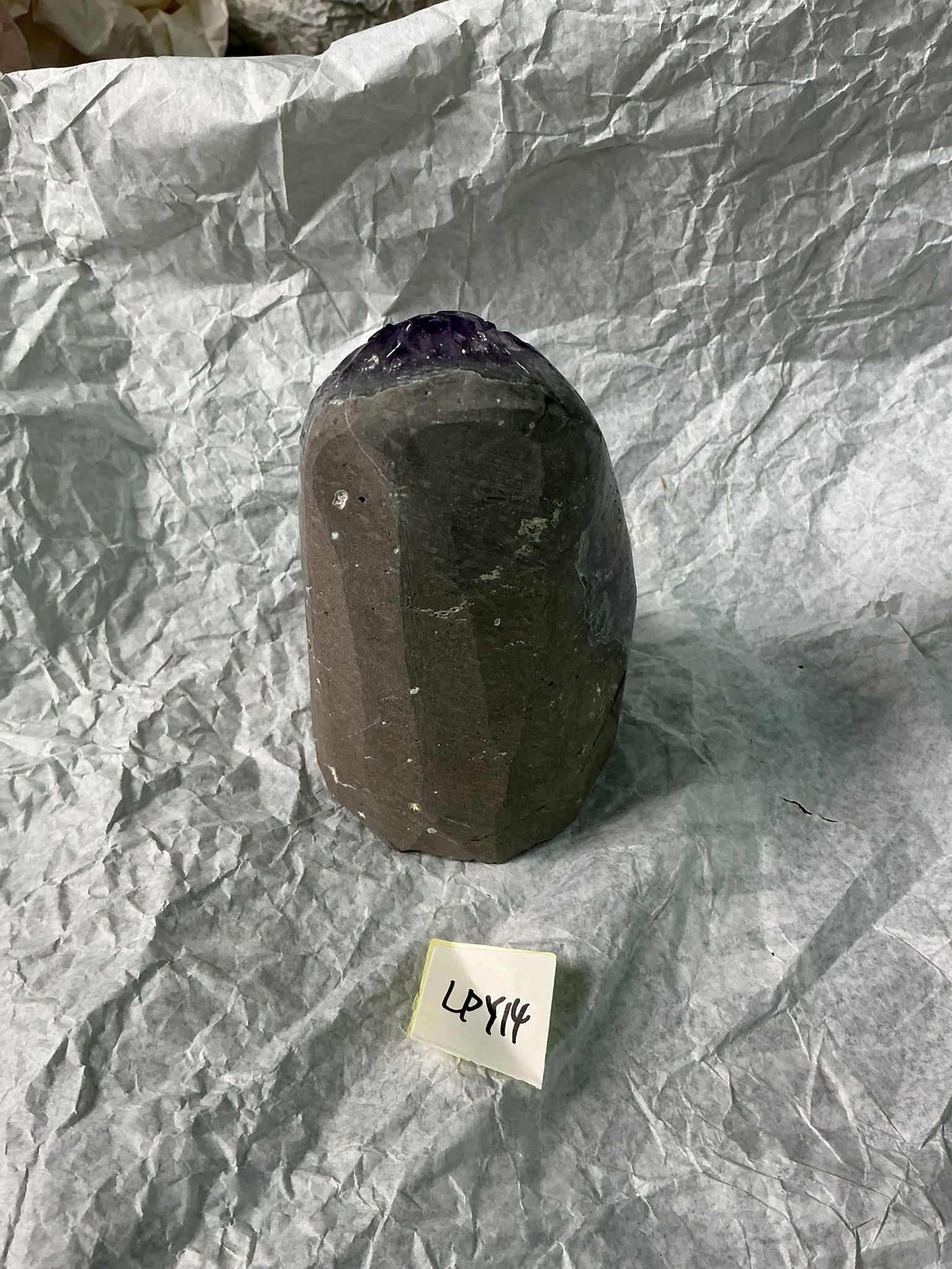 ZB100 LPY14 紫水晶擺件 0.65-0.75kg