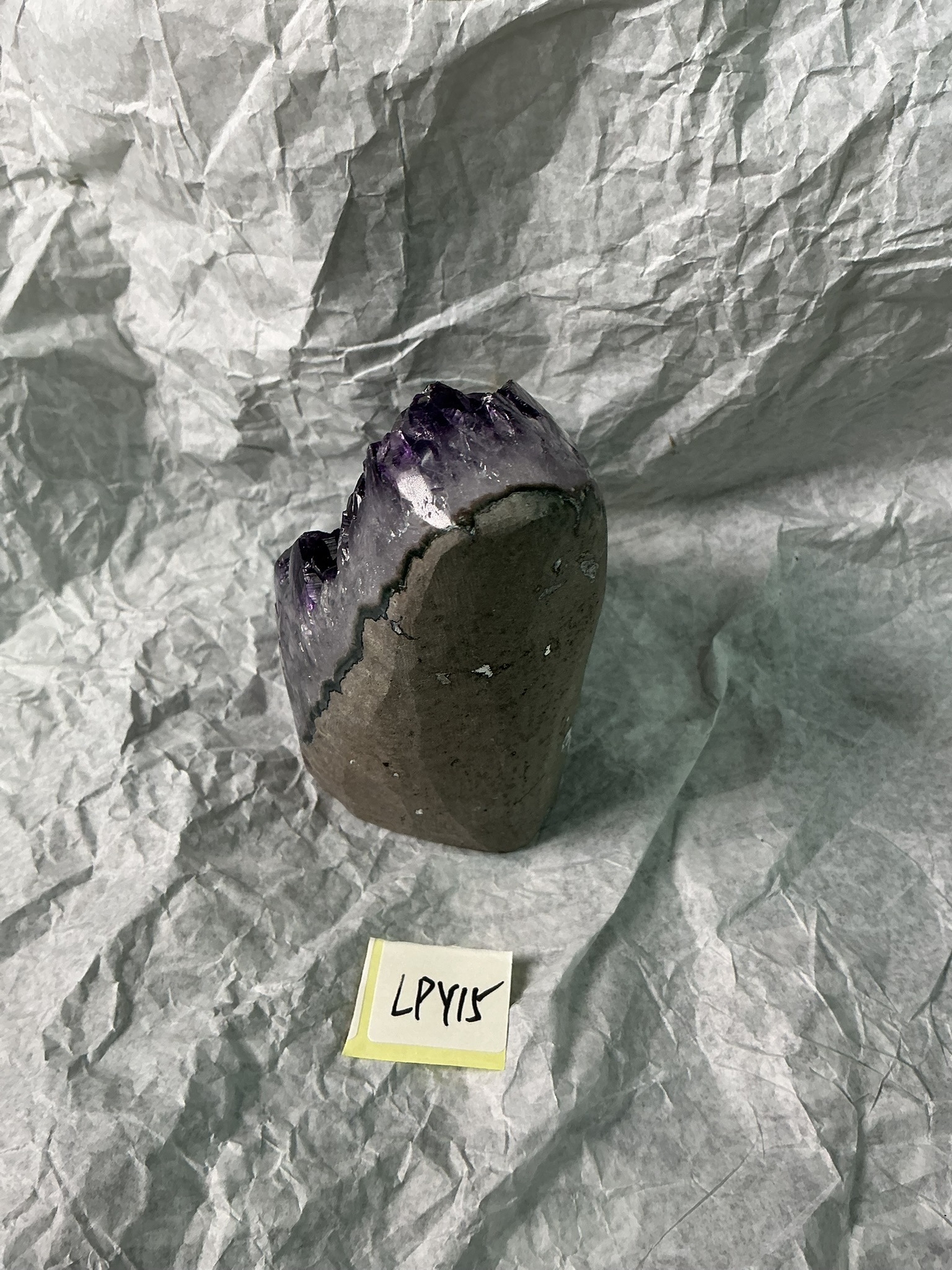 ZB101 LPY15 紫水晶擺件 0.65-0.75kg