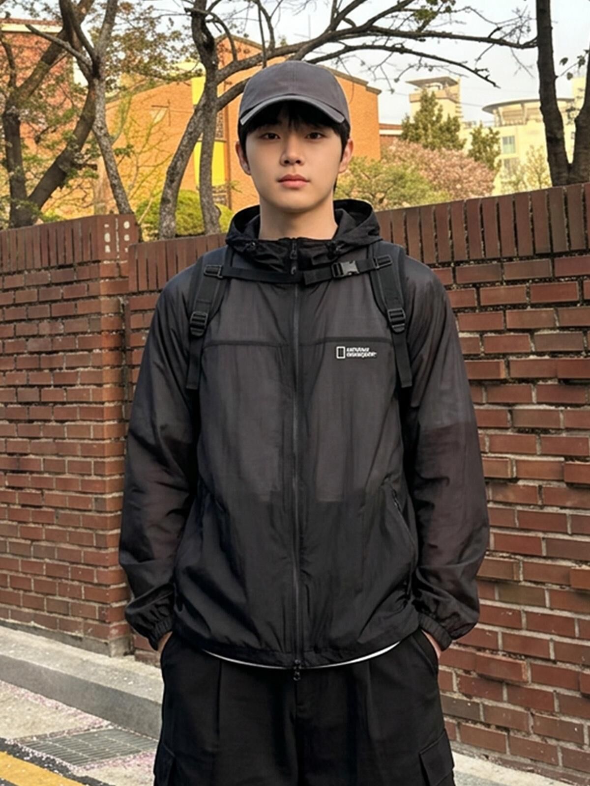 【預購】National Geographic WKR042904 輕量連帽防風外套