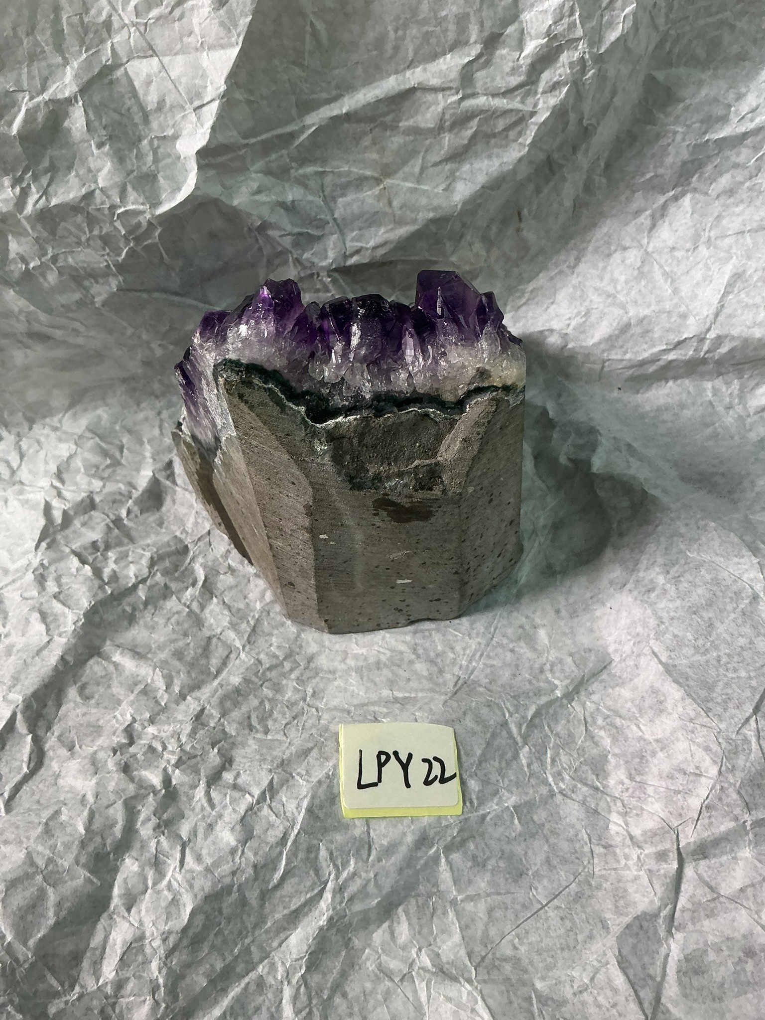 ZB108 LPY22 紫水晶擺件 0.65-0.75kg