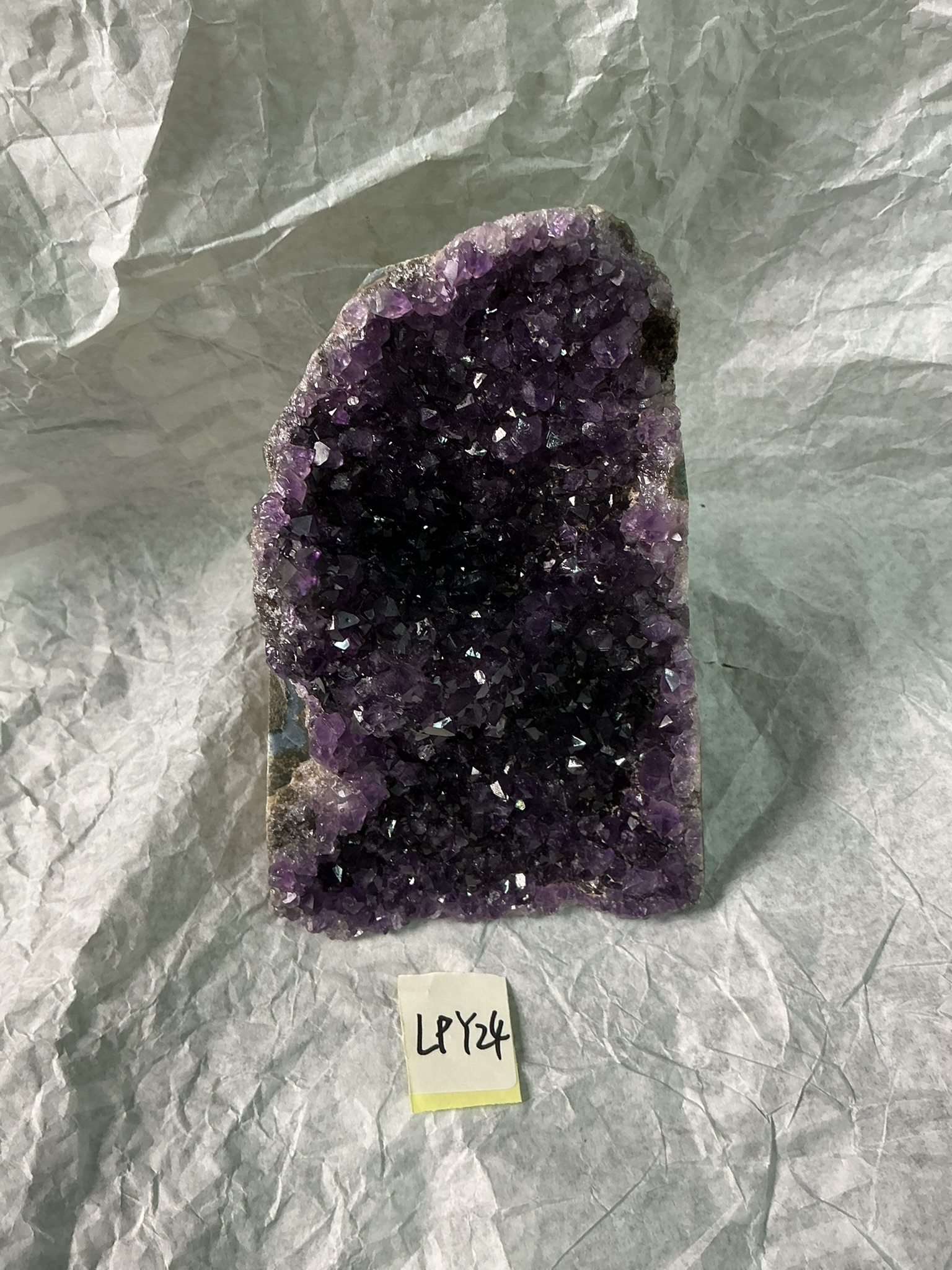 ZB110 LPY24 紫水晶擺件 0.65-0.75kg