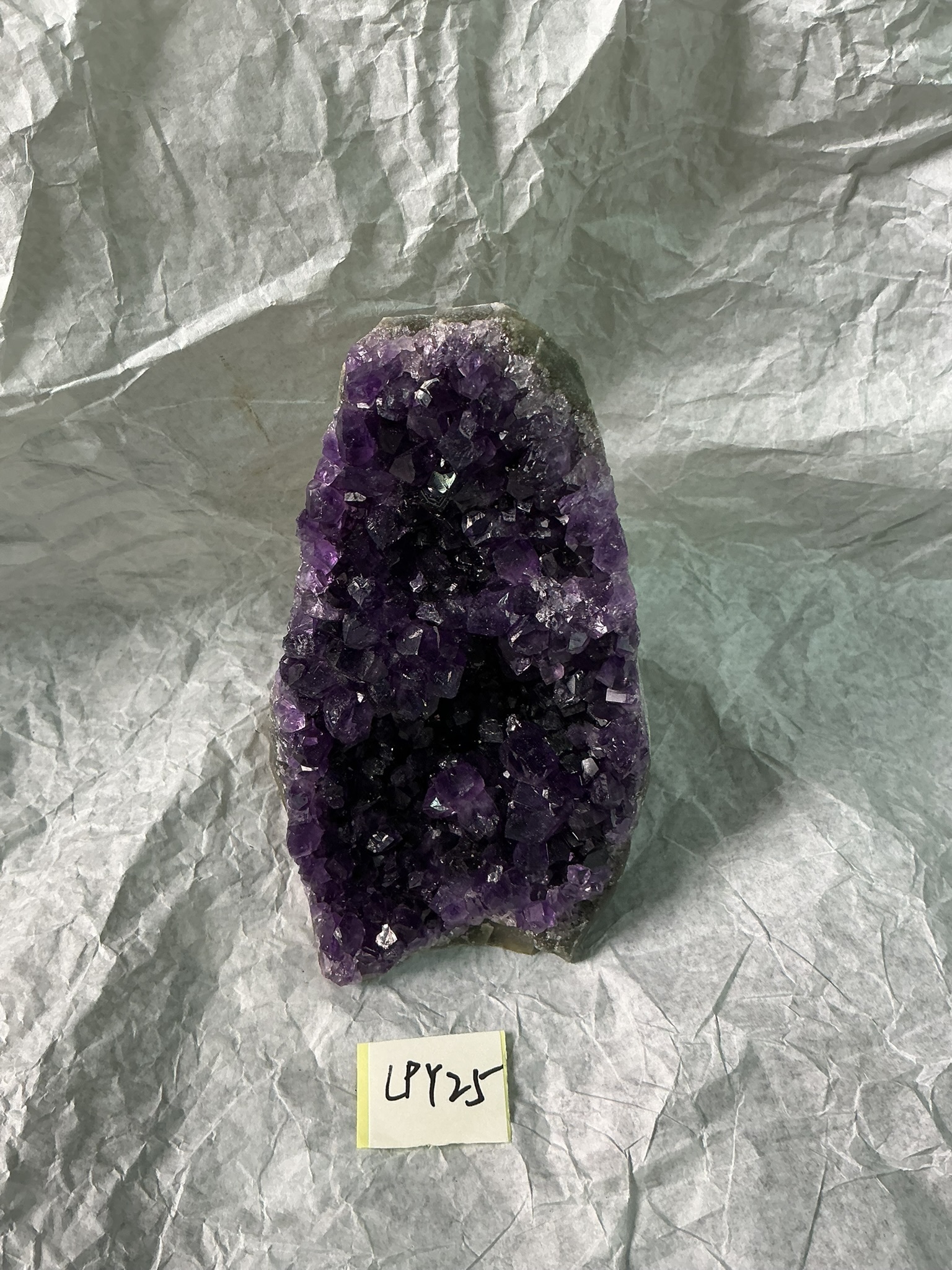 ZB111 LPY25 紫水晶擺件 0.65-0.75kg