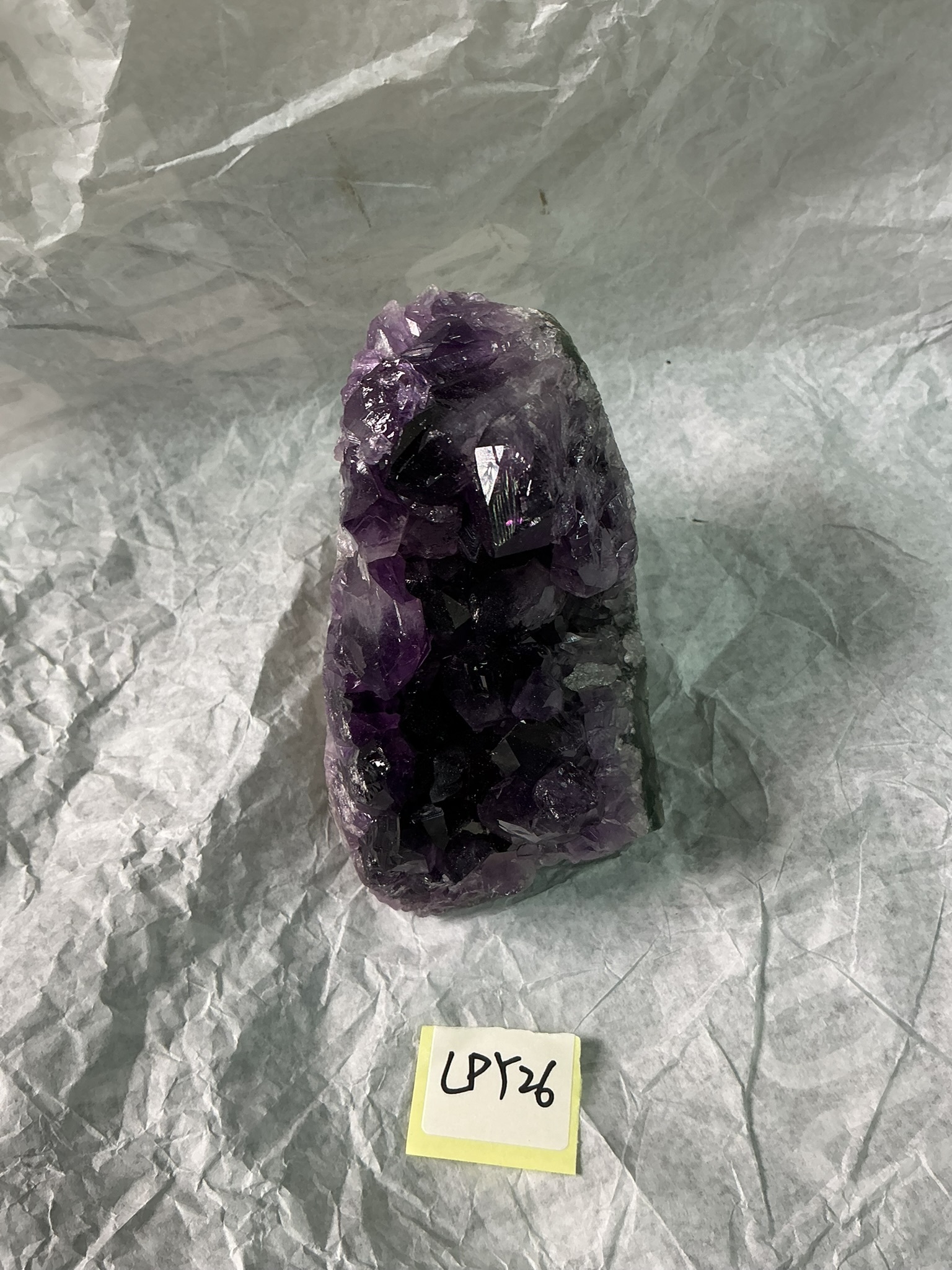 ZB112 LPY26 紫水晶擺件 0.65-0.75kg