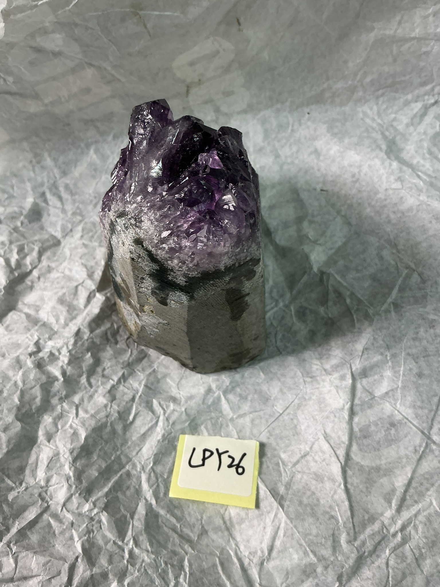 ZB112 LPY26 紫水晶擺件 0.65-0.75kg