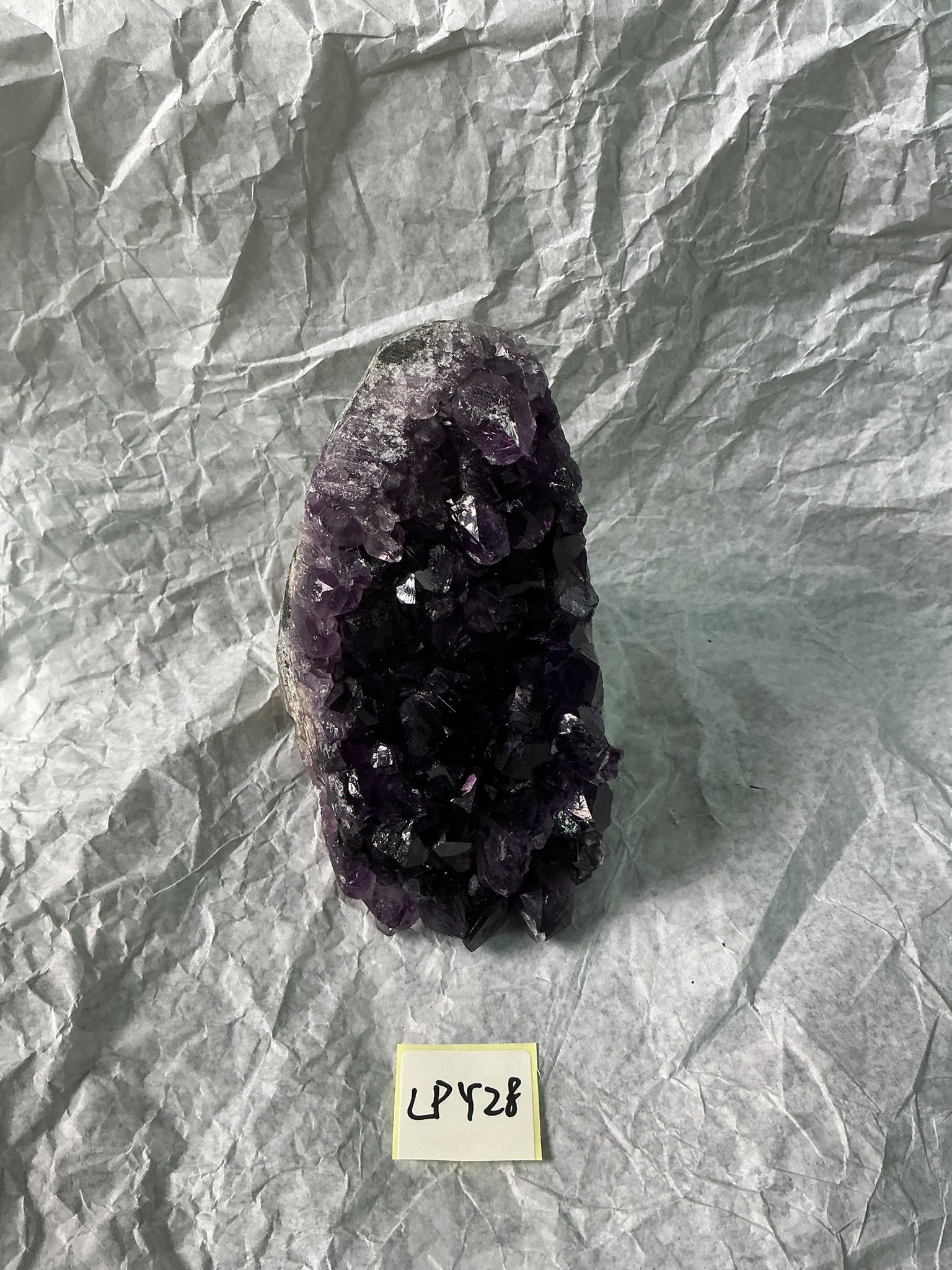 ZB114 LPY28 紫水晶擺件 0.65-0.75kg